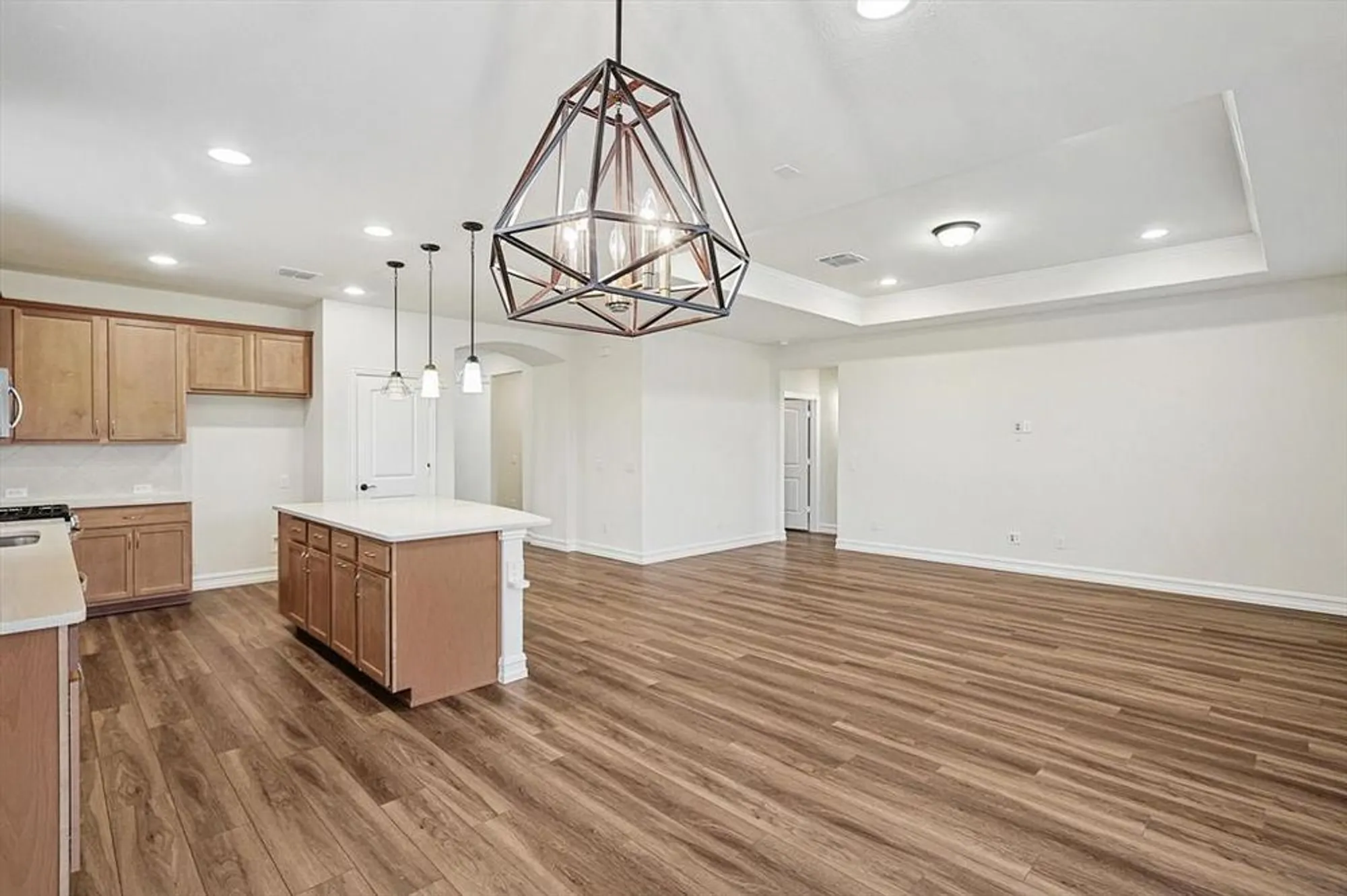 Property Slideshow image 14 of 33 | 948 memorial dr, Aubrey, TX, 76227