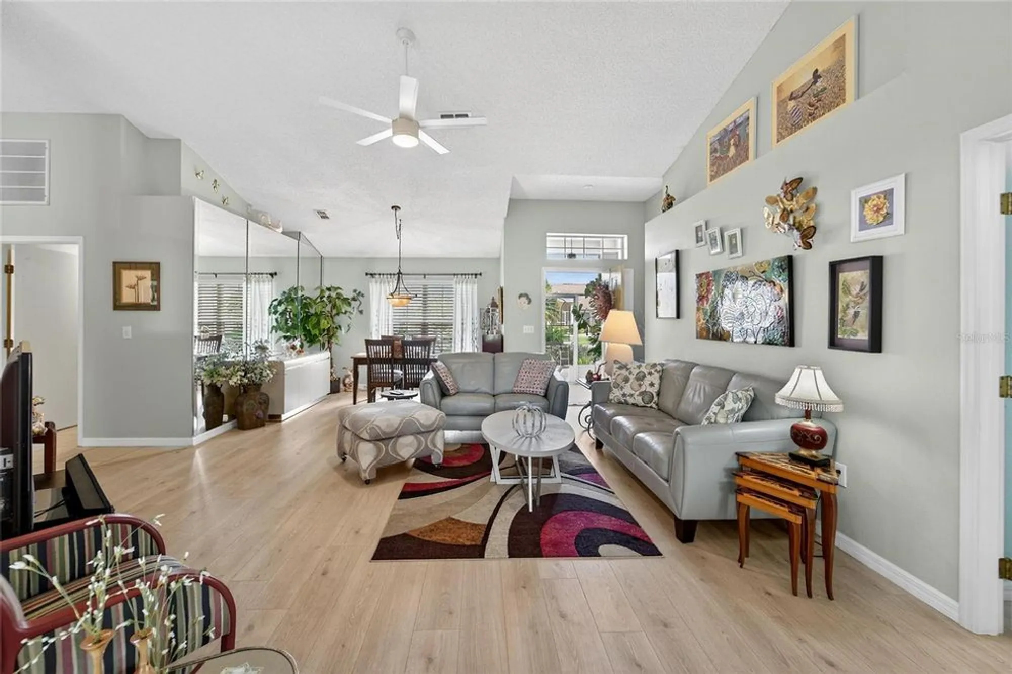 Property Slideshow image 12 of 73 | 326 caloosa palms ct, Sun City Center, FL, 33573