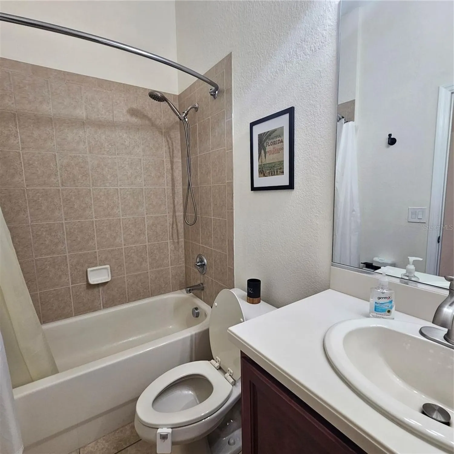 Property Slideshow image 27 of 44 | 920 regal manor way, Sun City Center, FL, 33573