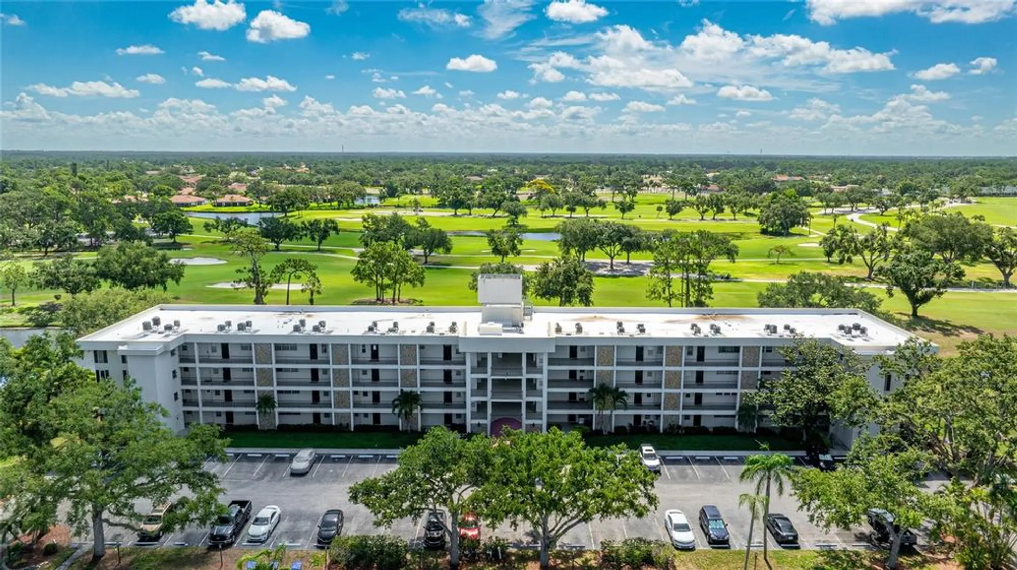 Property Slideshow image 2 of 23 | 7461 w country club dr 206, Sarasota, FL, 34243