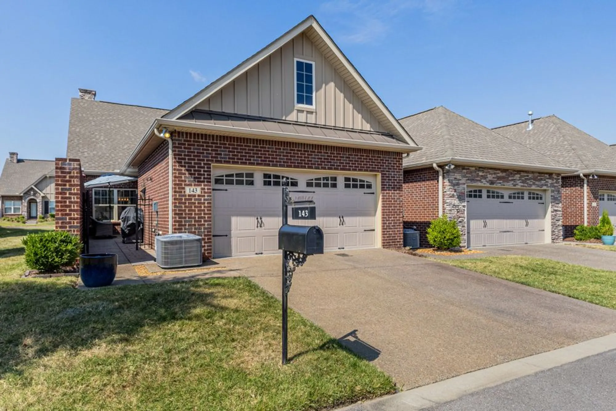 Property Slideshow image 4 of 38 | 143 winslow ct, Gallatin, TN, 37066
