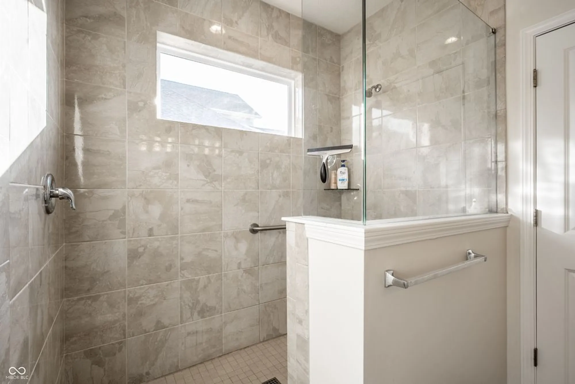 Property Slideshow image 21 of 33 | 11655 flynn pl, Noblesville, IN, 46060