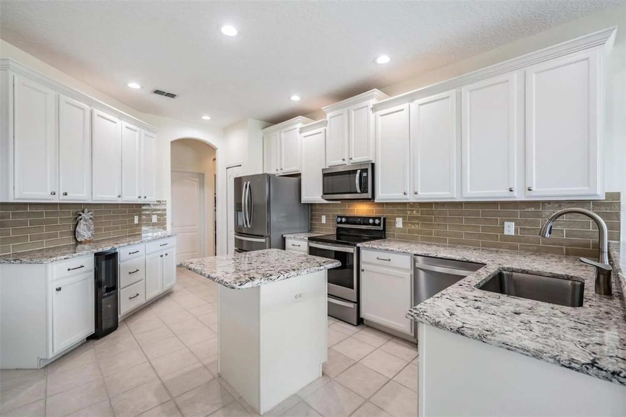 Property Slideshow image 9 of 52 | 1721 lakestone dr, Trinity, FL, 34655