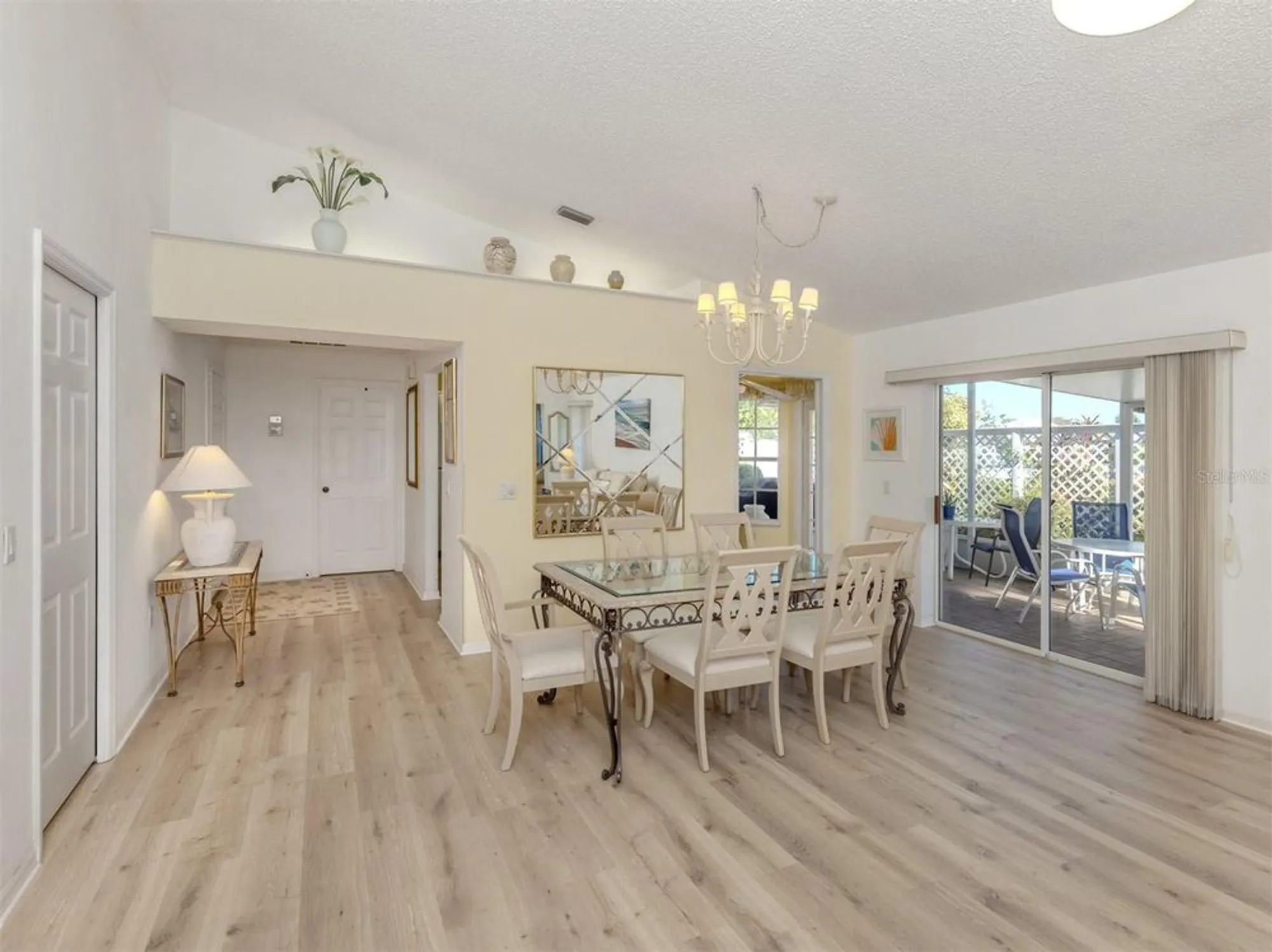 Property Slideshow image 5 of 83 | 503 clubside cir 47, Venice, FL, 34293