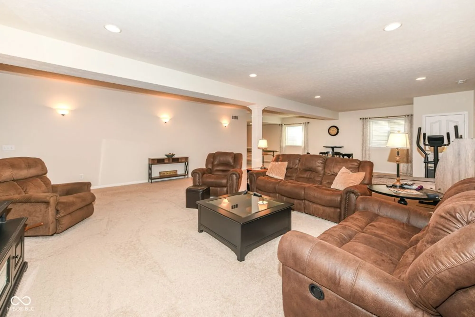 Property Slideshow image 28 of 52 | 16176 brookmere ave, Fishers, IN, 46037