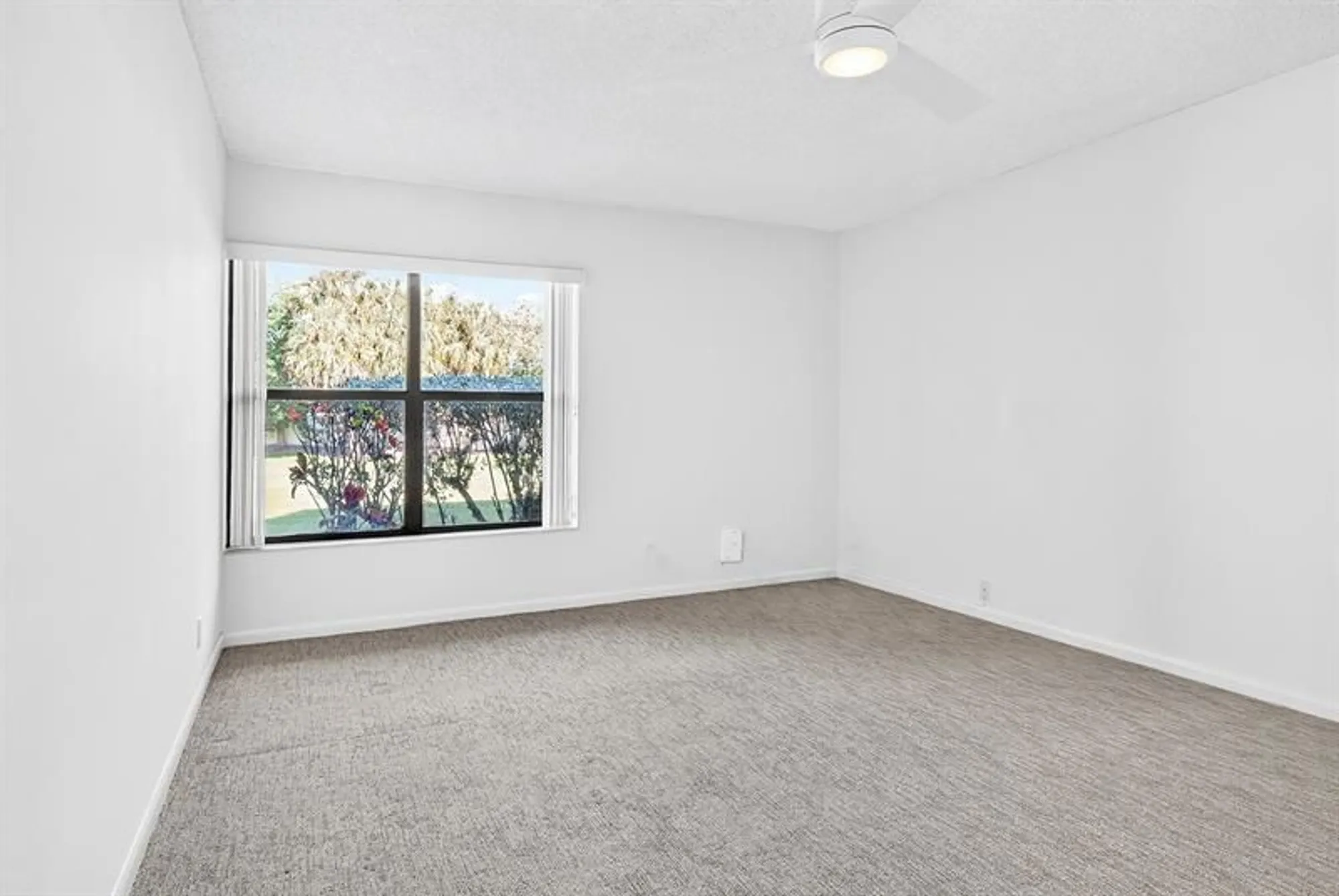 Property Slideshow image 13 of 38 | 5021 oak hill ln apt 115, Delray Beach, FL, 33484