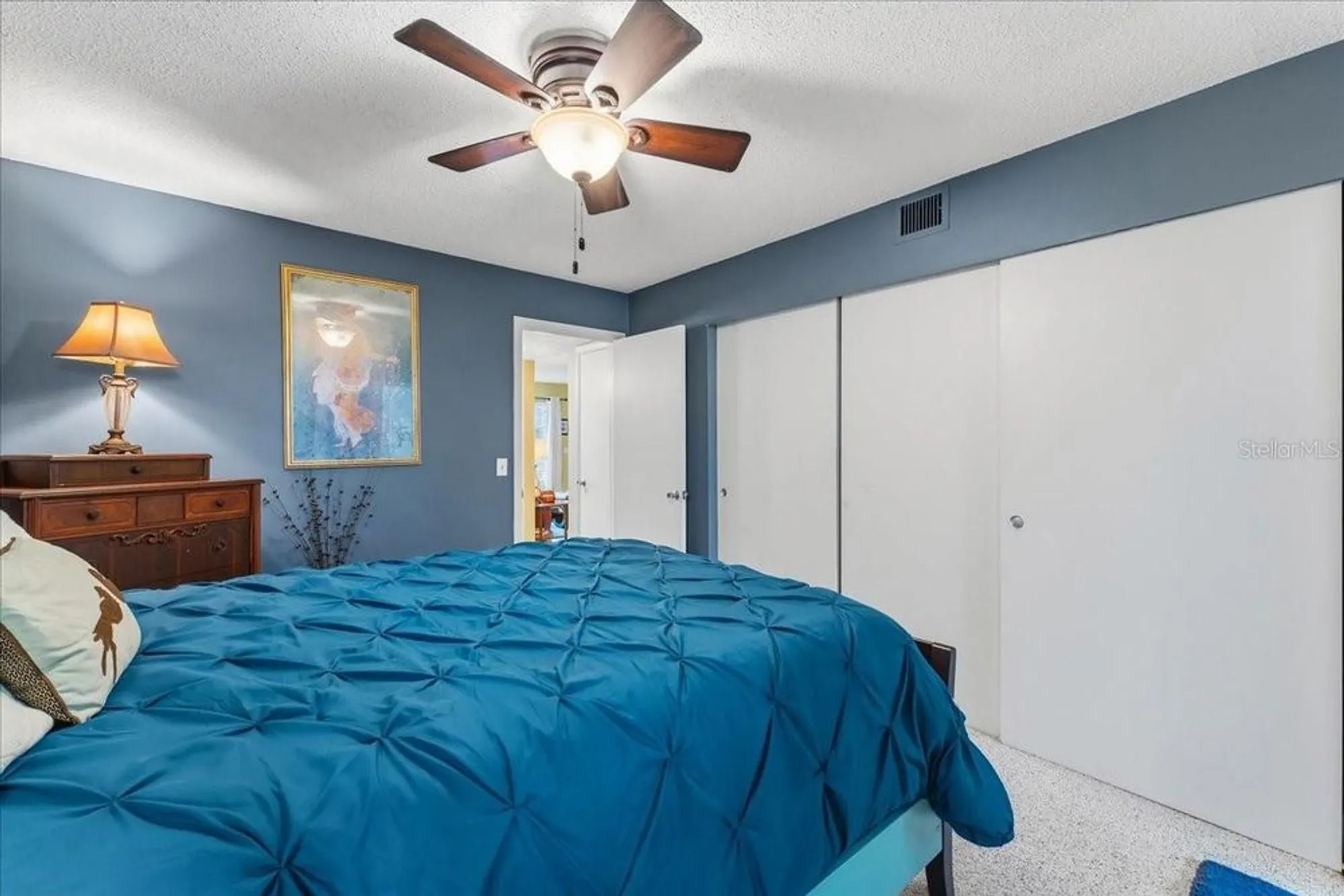 Property Slideshow image 27 of 44 | 2457 ecuadorian way 27, Clearwater, FL, 33763