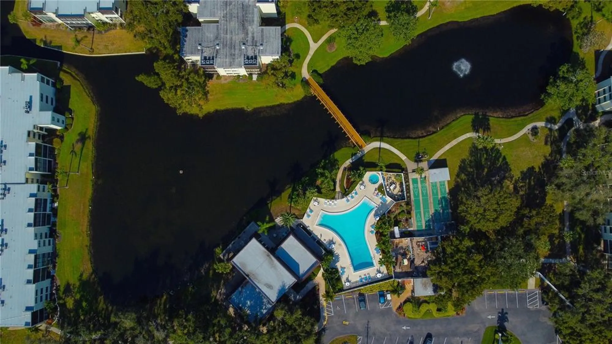 Property Slideshow image 25 of 37 | 14130 rosemary ln 4211, Largo, FL, 33774