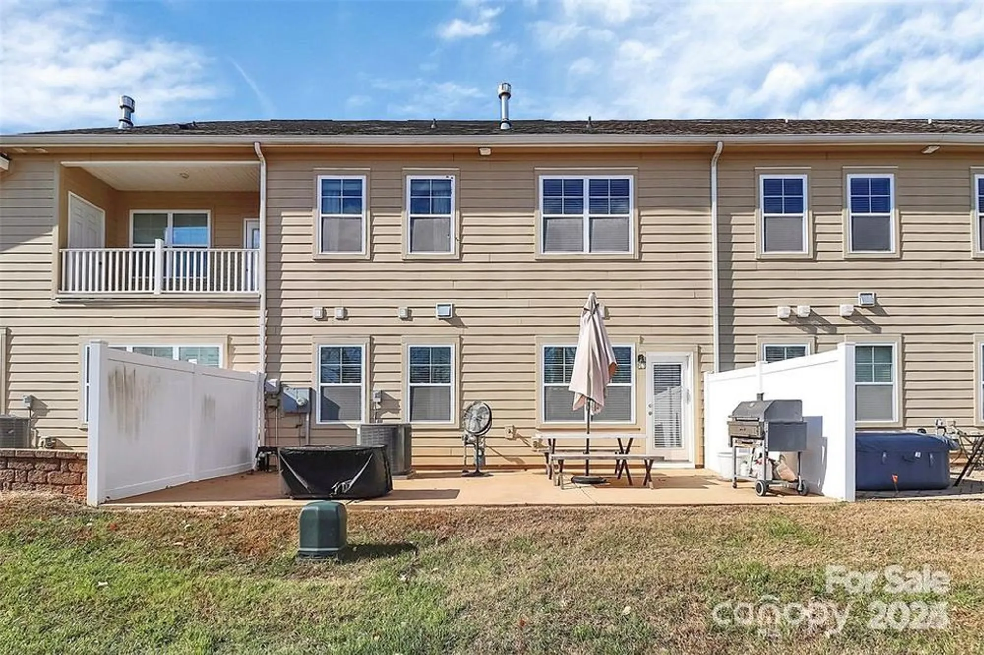 Property Slideshow image 35 of 44 | 4146 la crema dr, Charlotte, NC, 28214