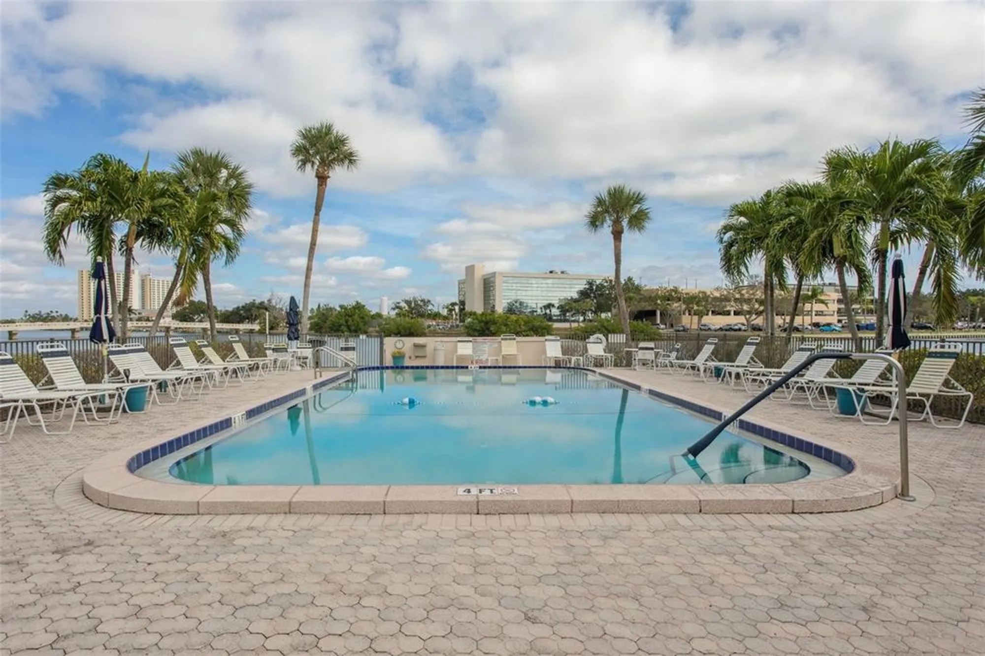 Property Slideshow image 24 of 25 | 7405 bay island dr 123, South Pasadena, FL, 33707