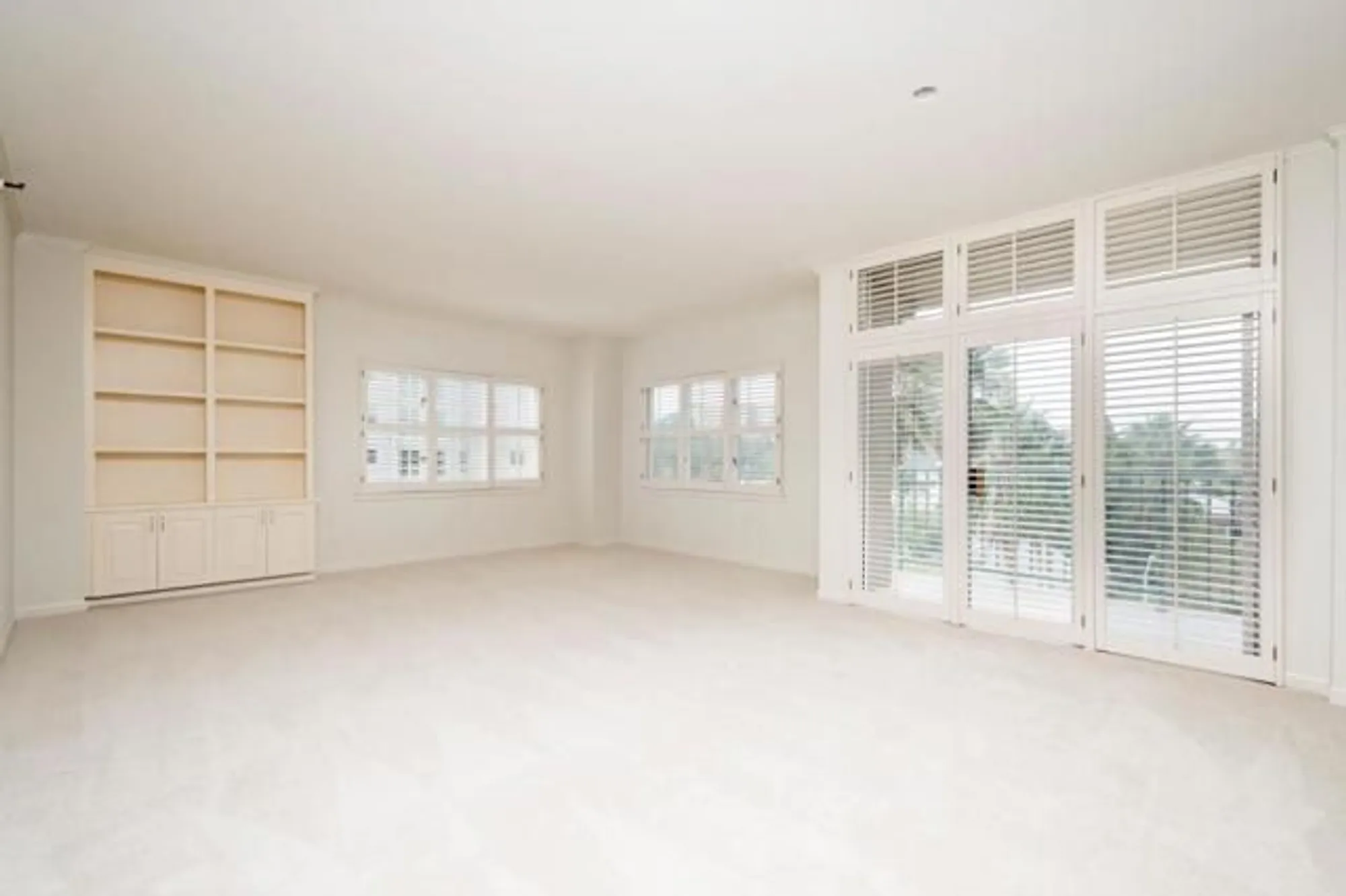 Property Slideshow image 9 of 15 | 1 baldwin ave 517, San Mateo, CA, 94401