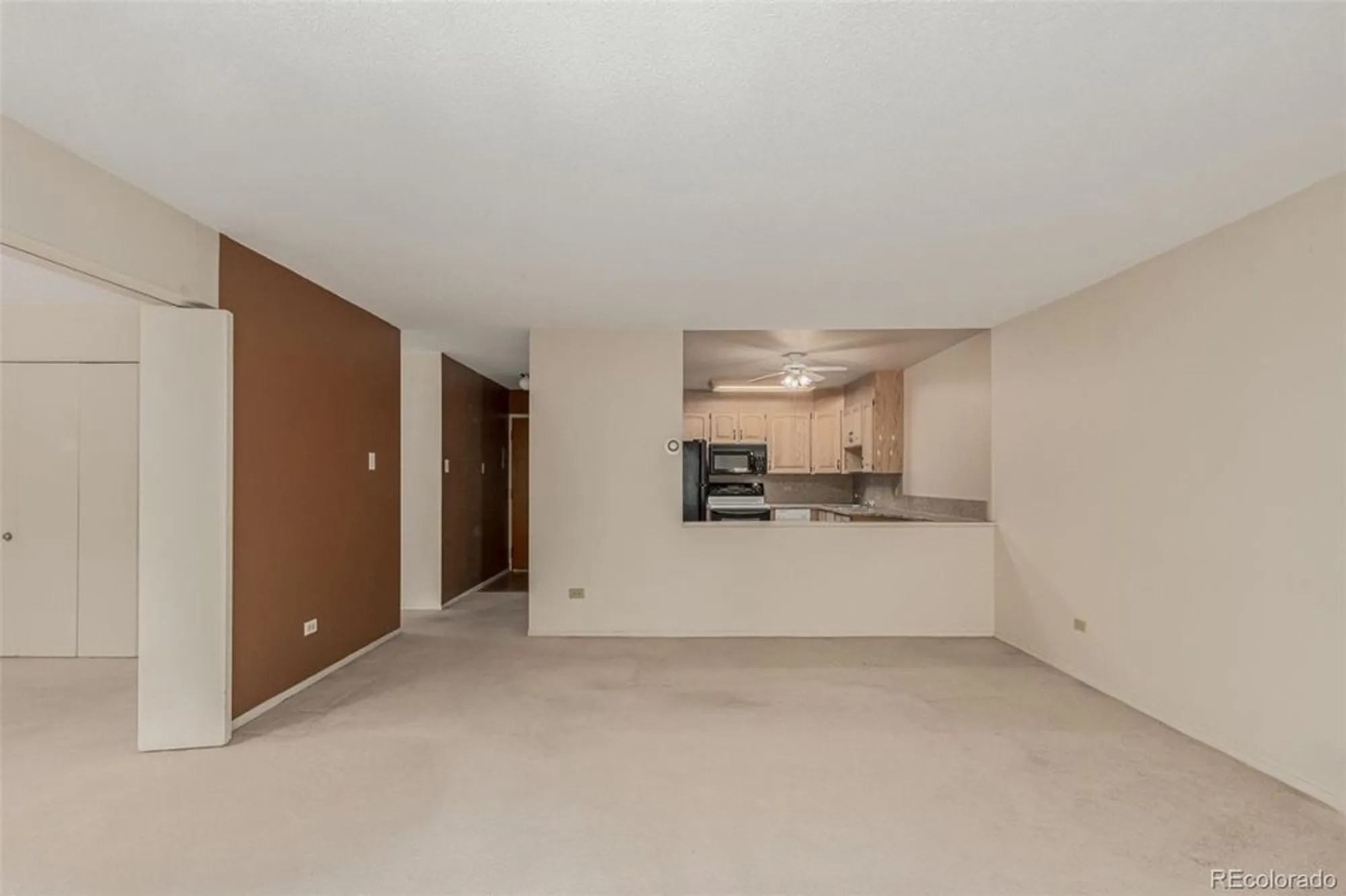 Property Slideshow image 8 of 34 | 635 s alton way 4b, Denver, CO, 80247