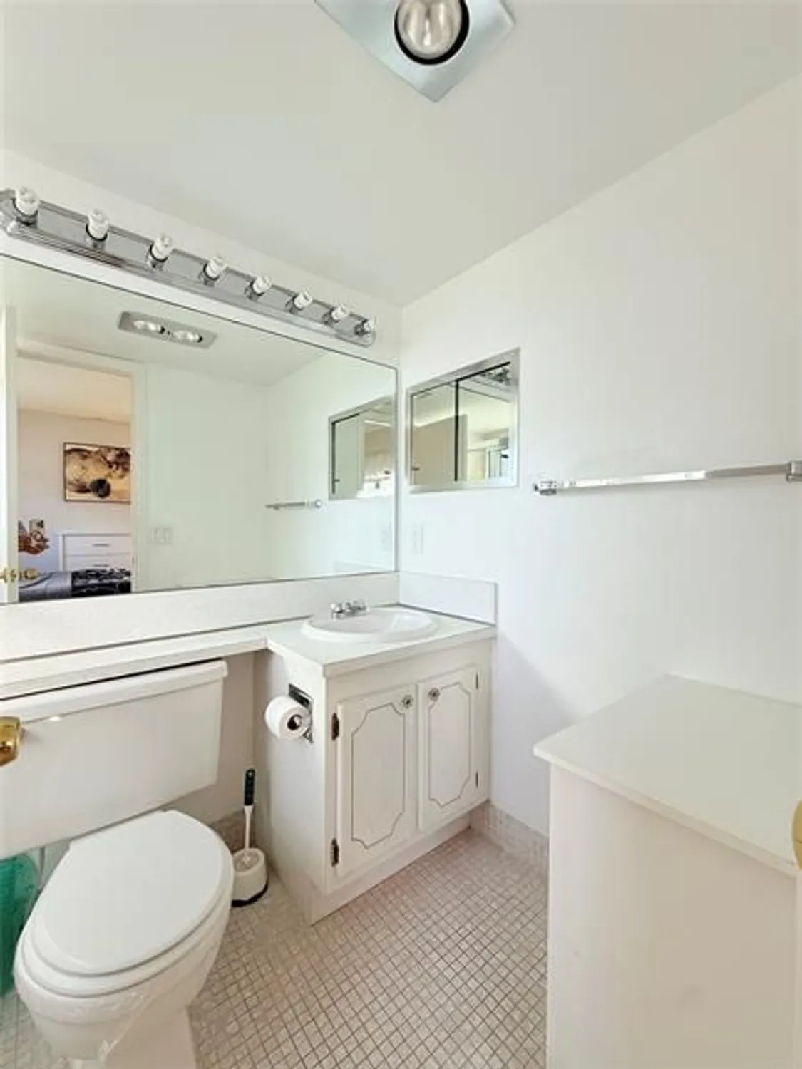 Property Slideshow image 19 of 34 | 204 oakridge m # 204, Deerfield Beach, FL, 33442
