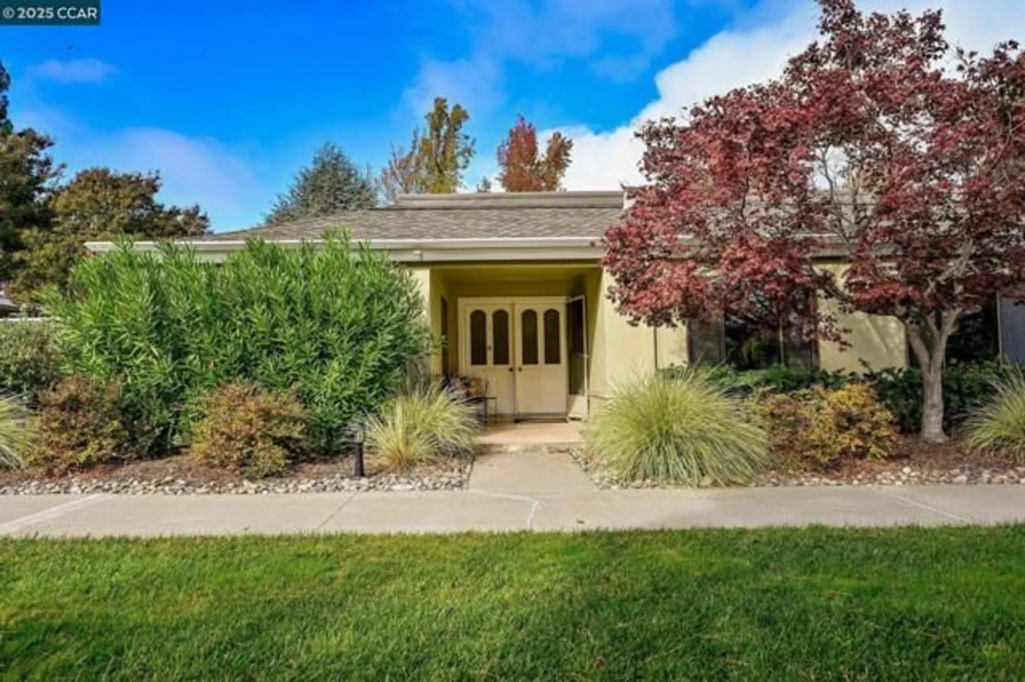 Property Slideshow image 1 of 40 | 1801 golden rain rd 3, Walnut Creek, CA, 94595