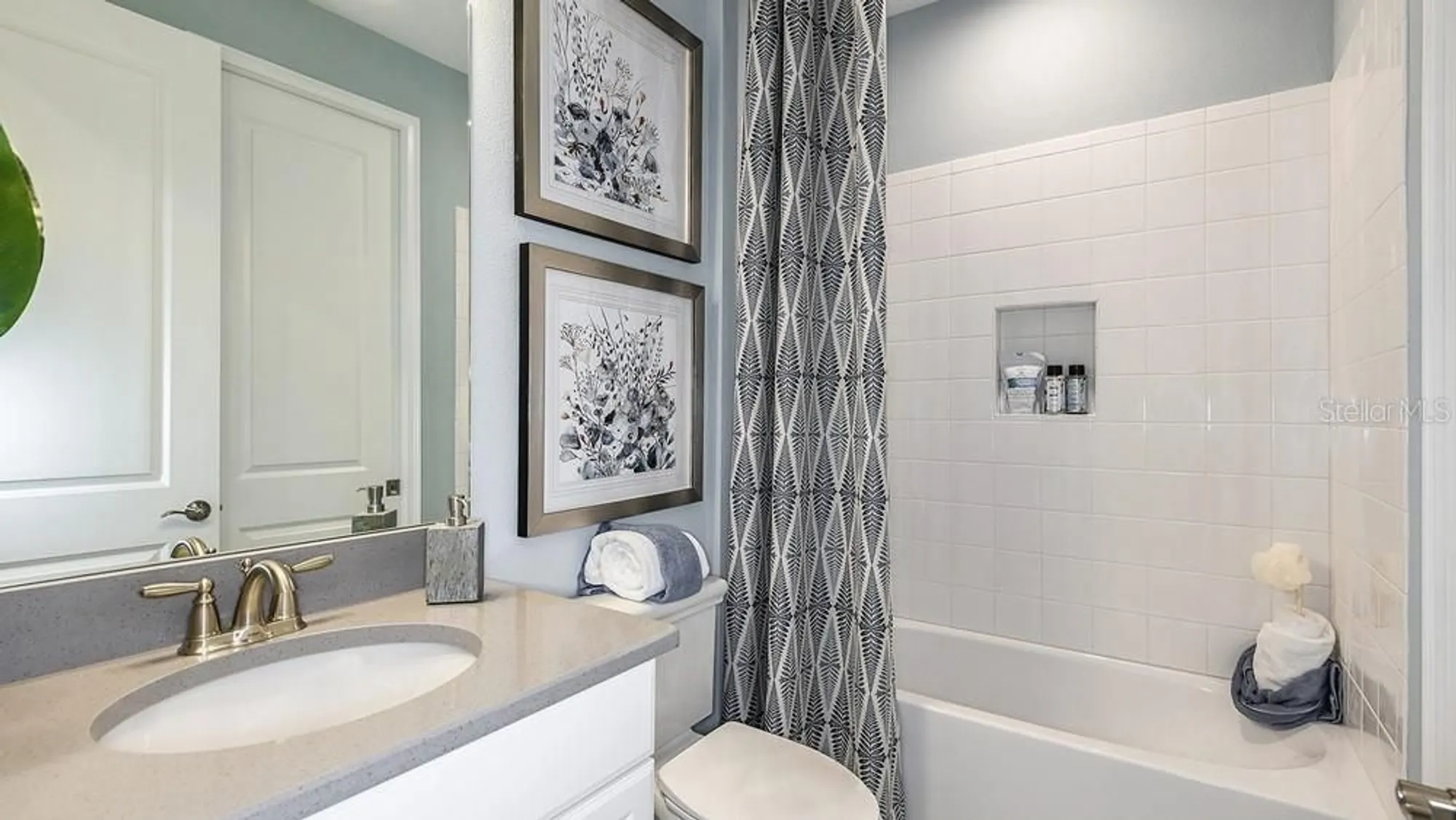 Property Slideshow image 18 of 51 | 14816 orrieto pl, Bradenton, FL, 34211