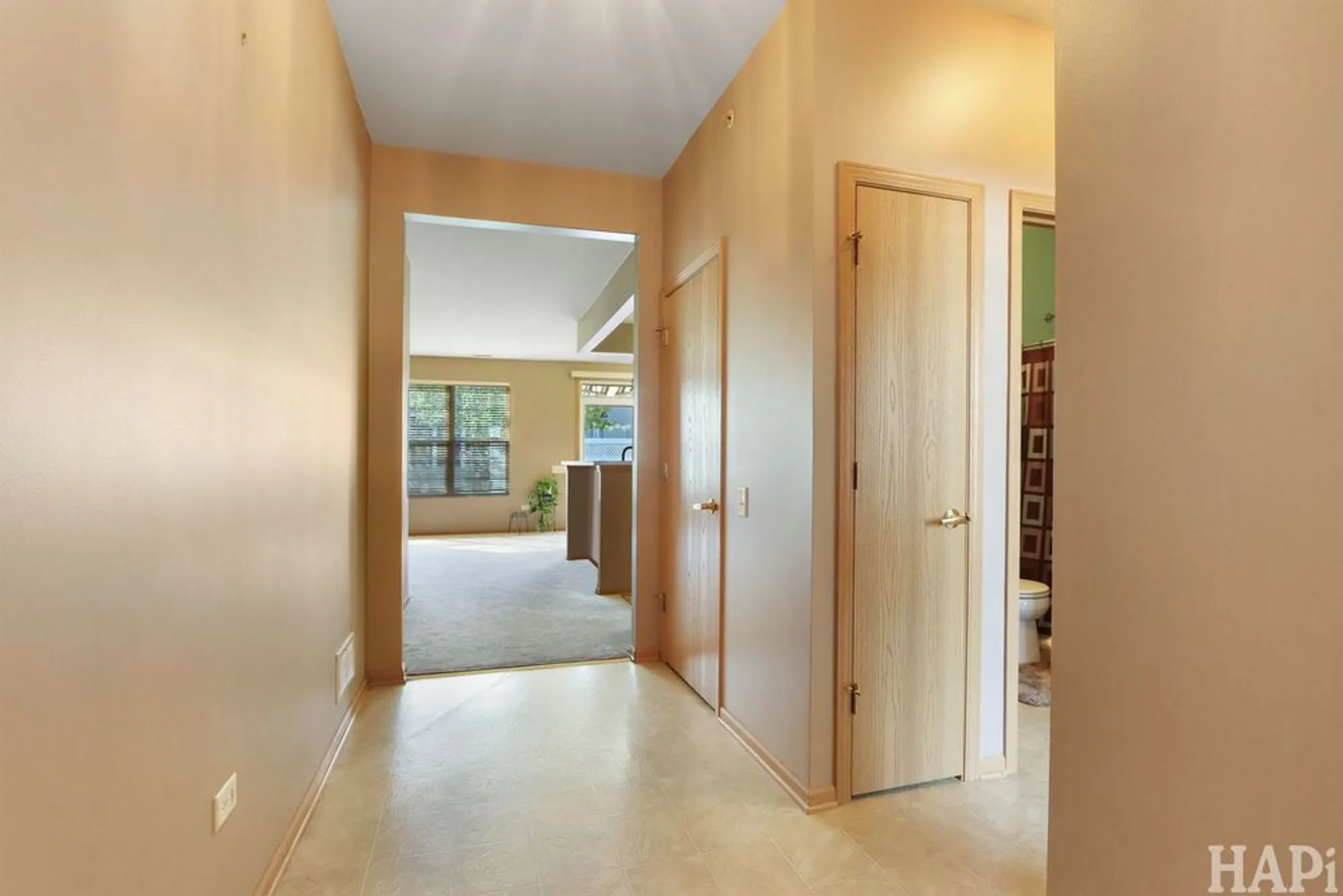 Property Slideshow image 3 of 21 | 13536 hemlock rd, Huntley, IL, 60142