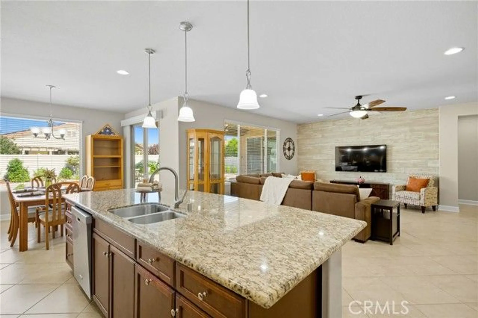 Property Slideshow image 6 of 43 | 5584 corte del mar, Hemet, CA, 92545
