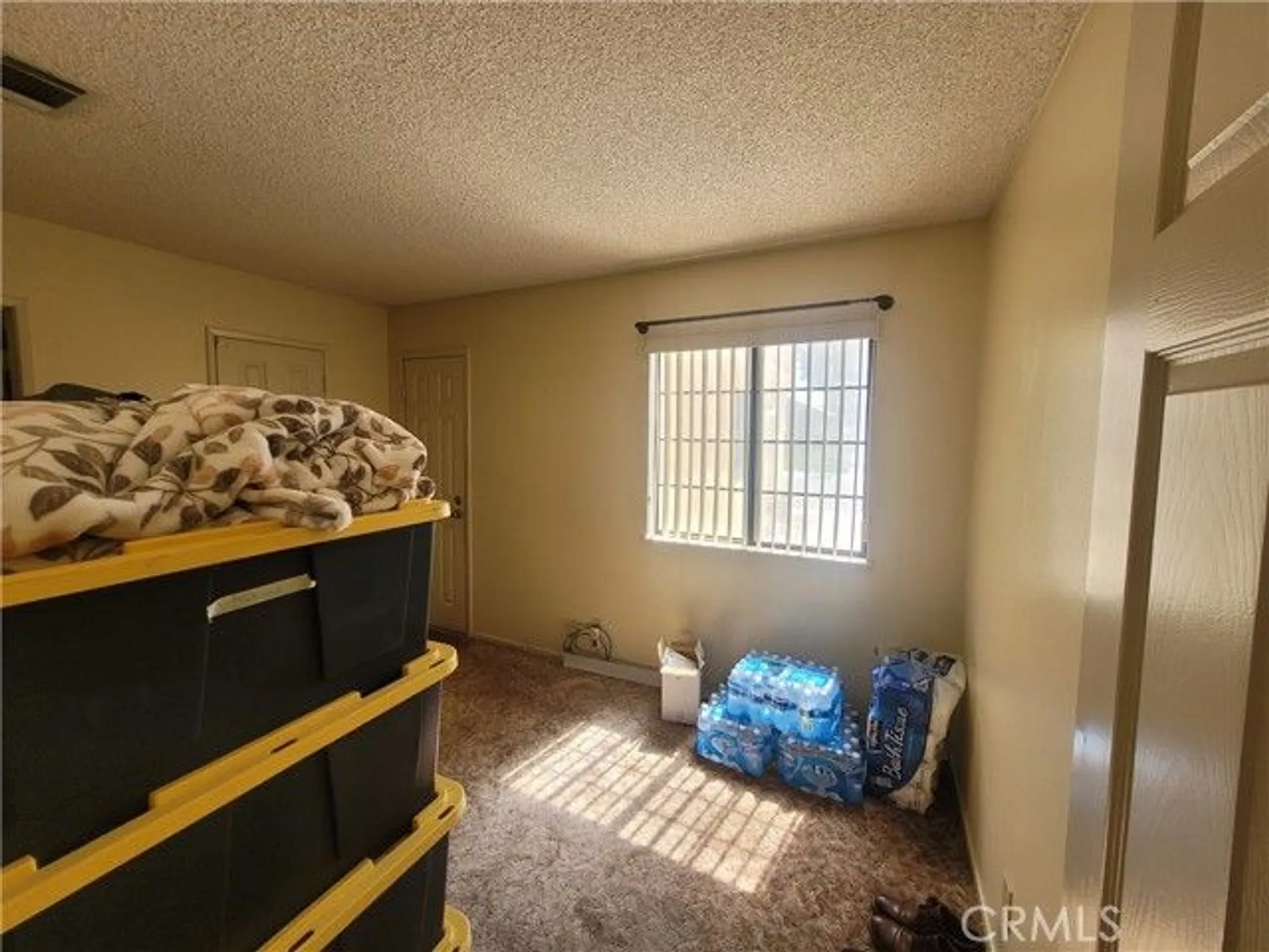 Property Slideshow image 16 of 30 | 19218 elm dr, Apple Valley, CA, 92308