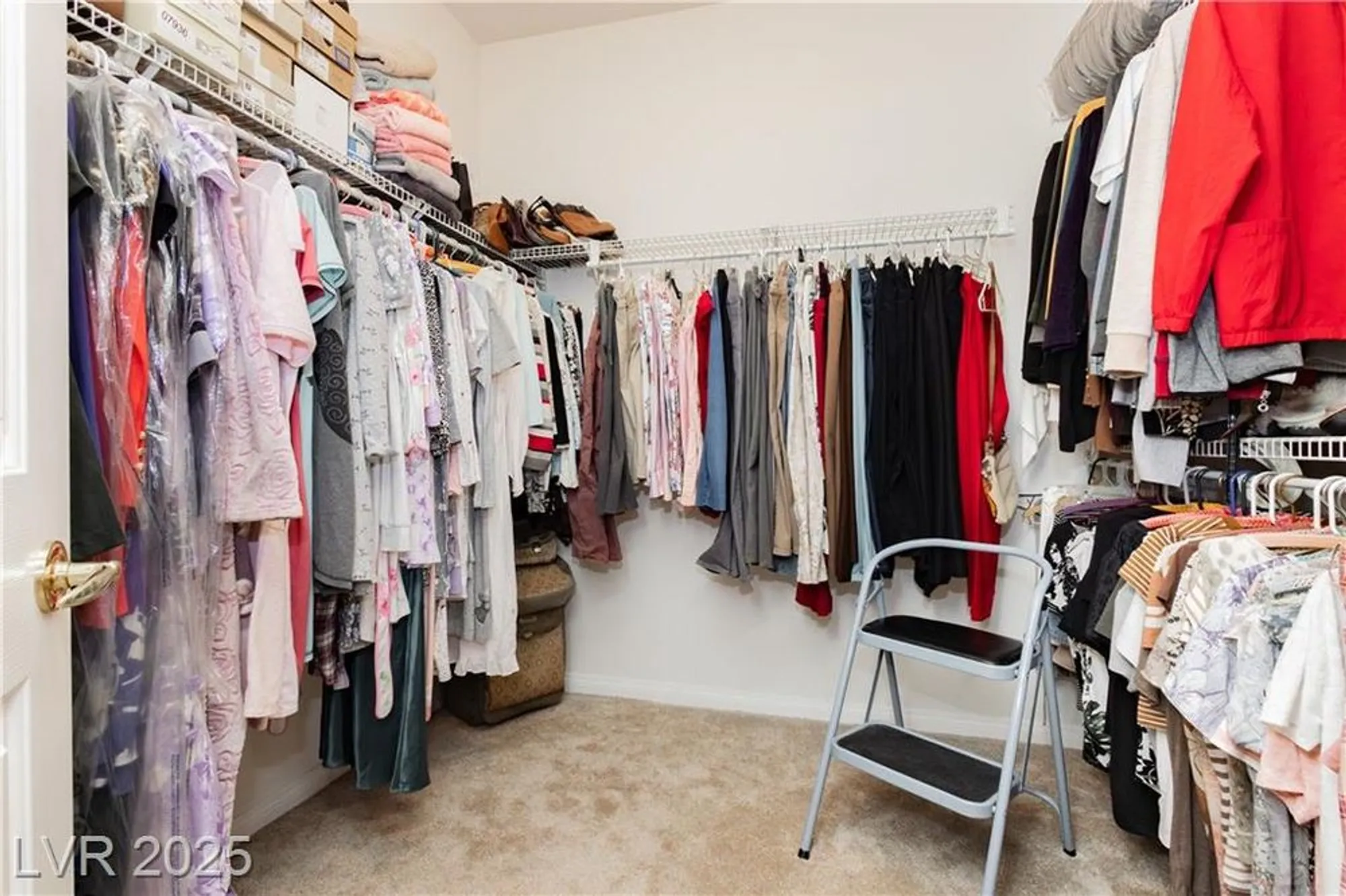 Property Slideshow image 20 of 26 | 1802 cypress bay ave, Henderson, NV, 89012