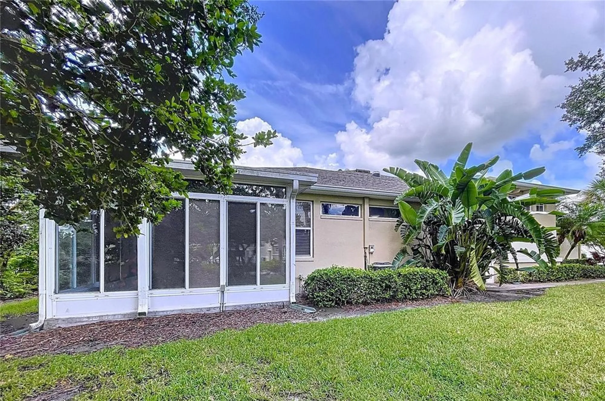 Property Slideshow image 3 of 74 | 2018 inverness greens dr # 2018, Sun City Center, FL, 33573