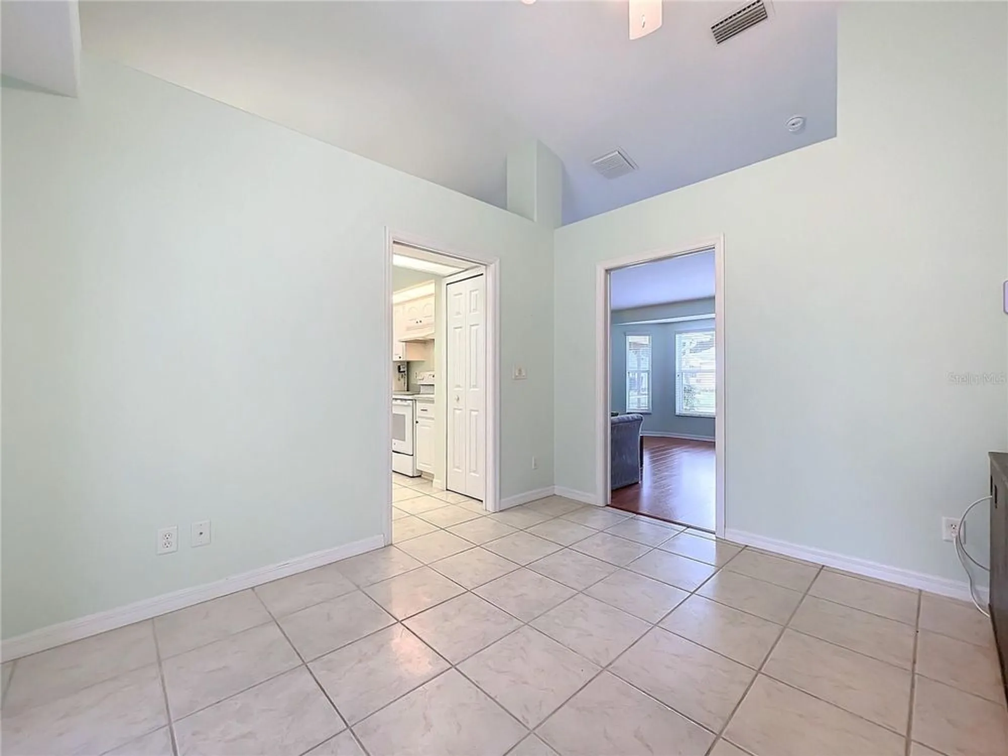 Property Slideshow image 19 of 60 | 5430 sir churchill dr, Leesburg, FL, 34748