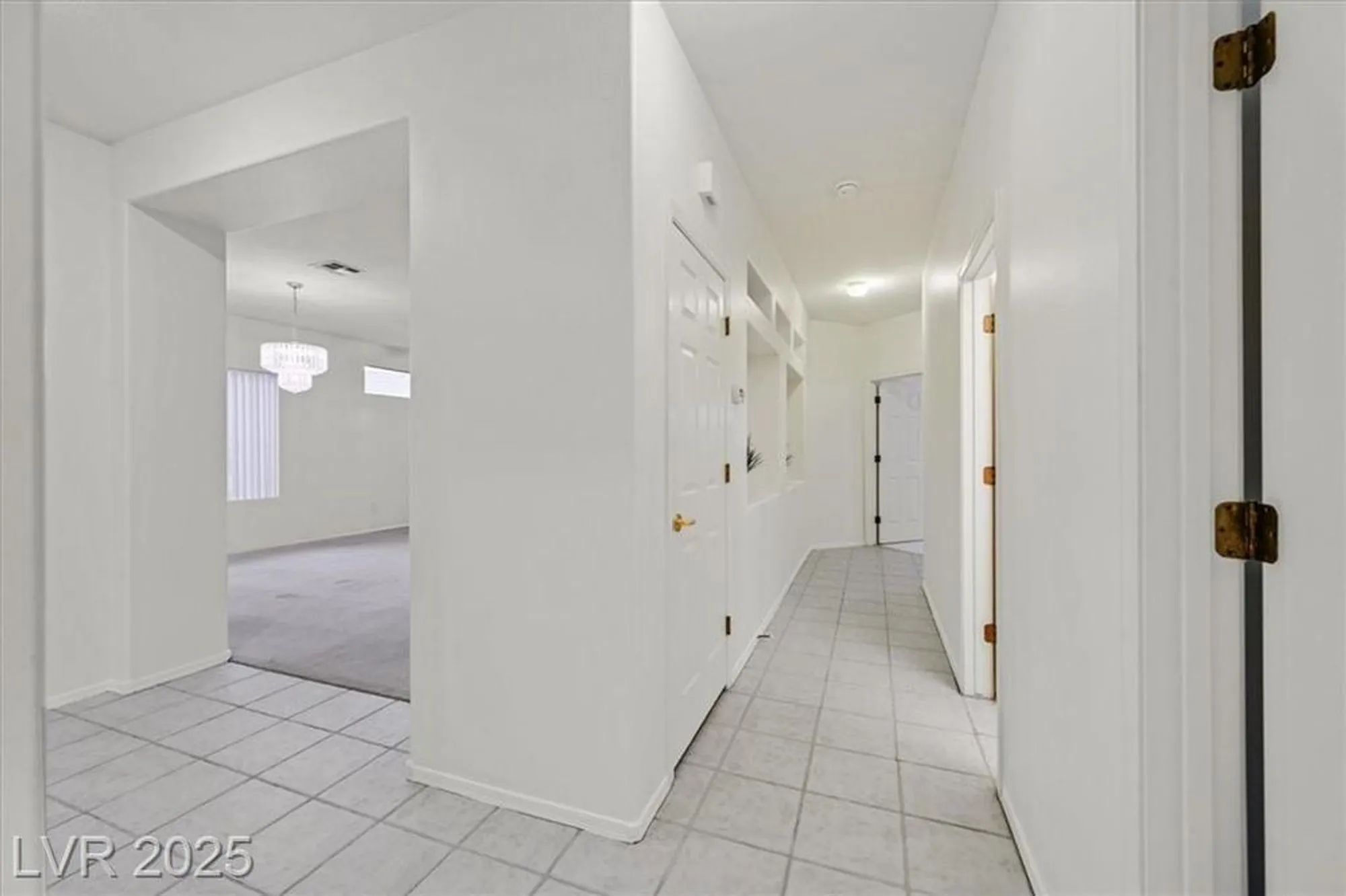 Property Slideshow image 20 of 53 | 580 cypress gardens pl, Henderson, NV, 89012