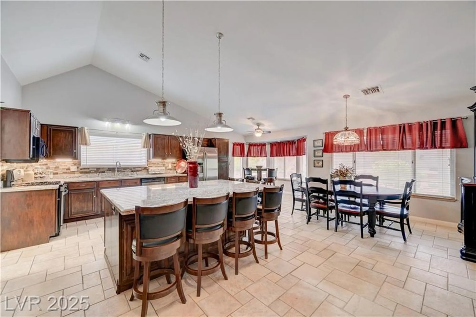 Property Slideshow image 24 of 69 | 3033 merimar dr, Las Vegas, NV, 89134