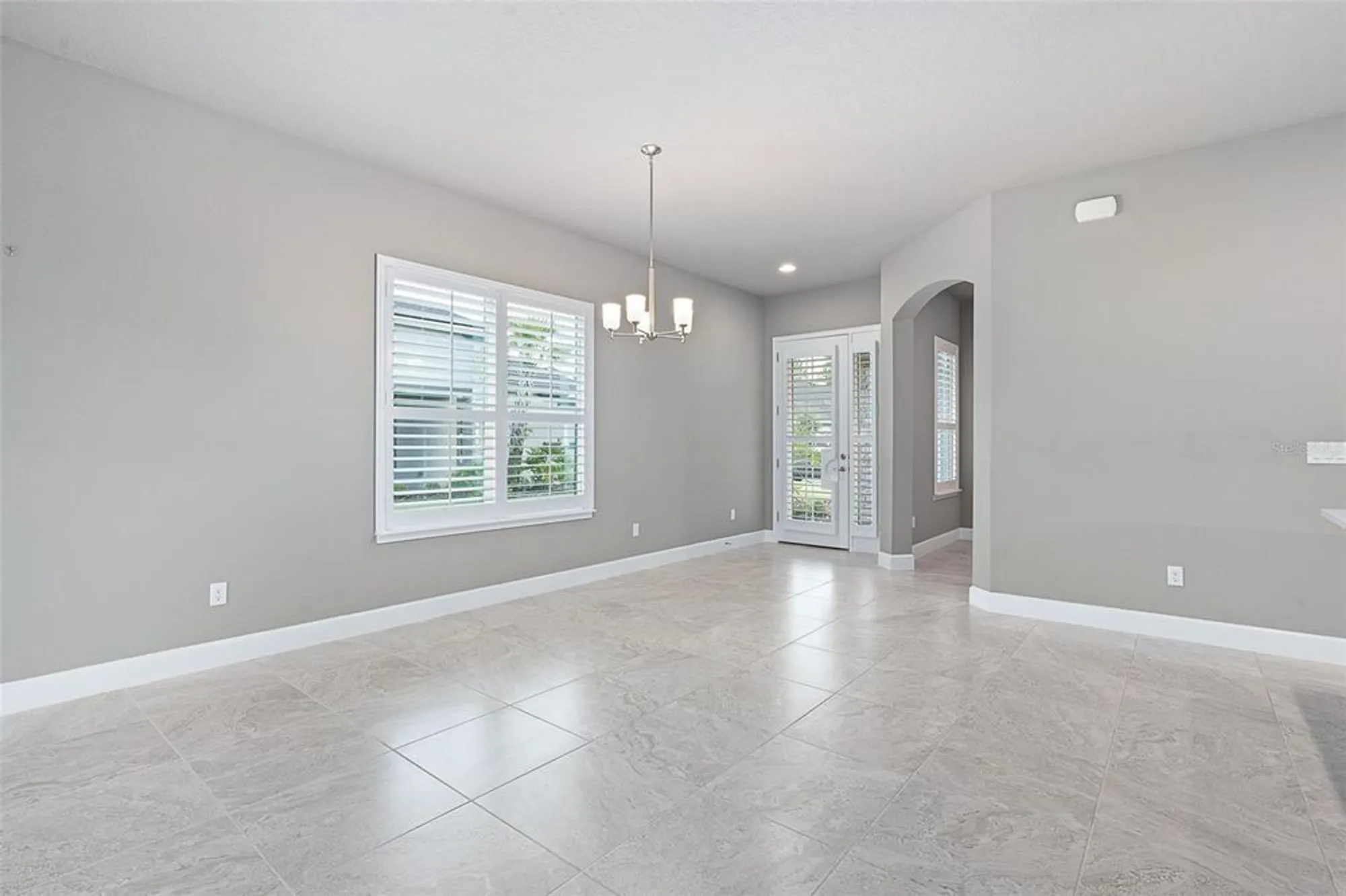 Property Slideshow image 10 of 47 | 856 pinewood dr, Ormond Beach, FL, 32174