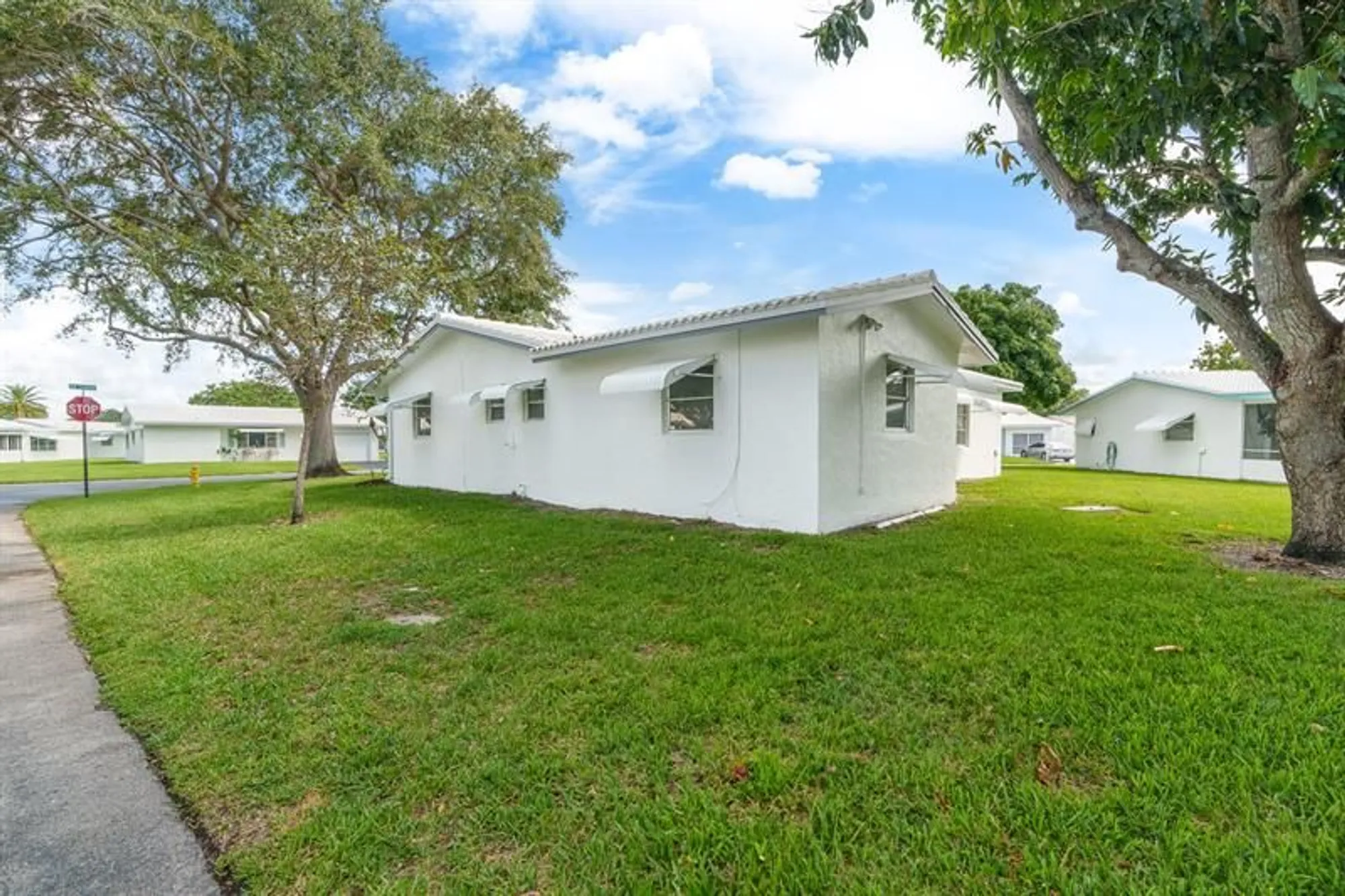 Property Slideshow image 43 of 43 | 8216 nw 12th mnr, Plantation, FL, 33322