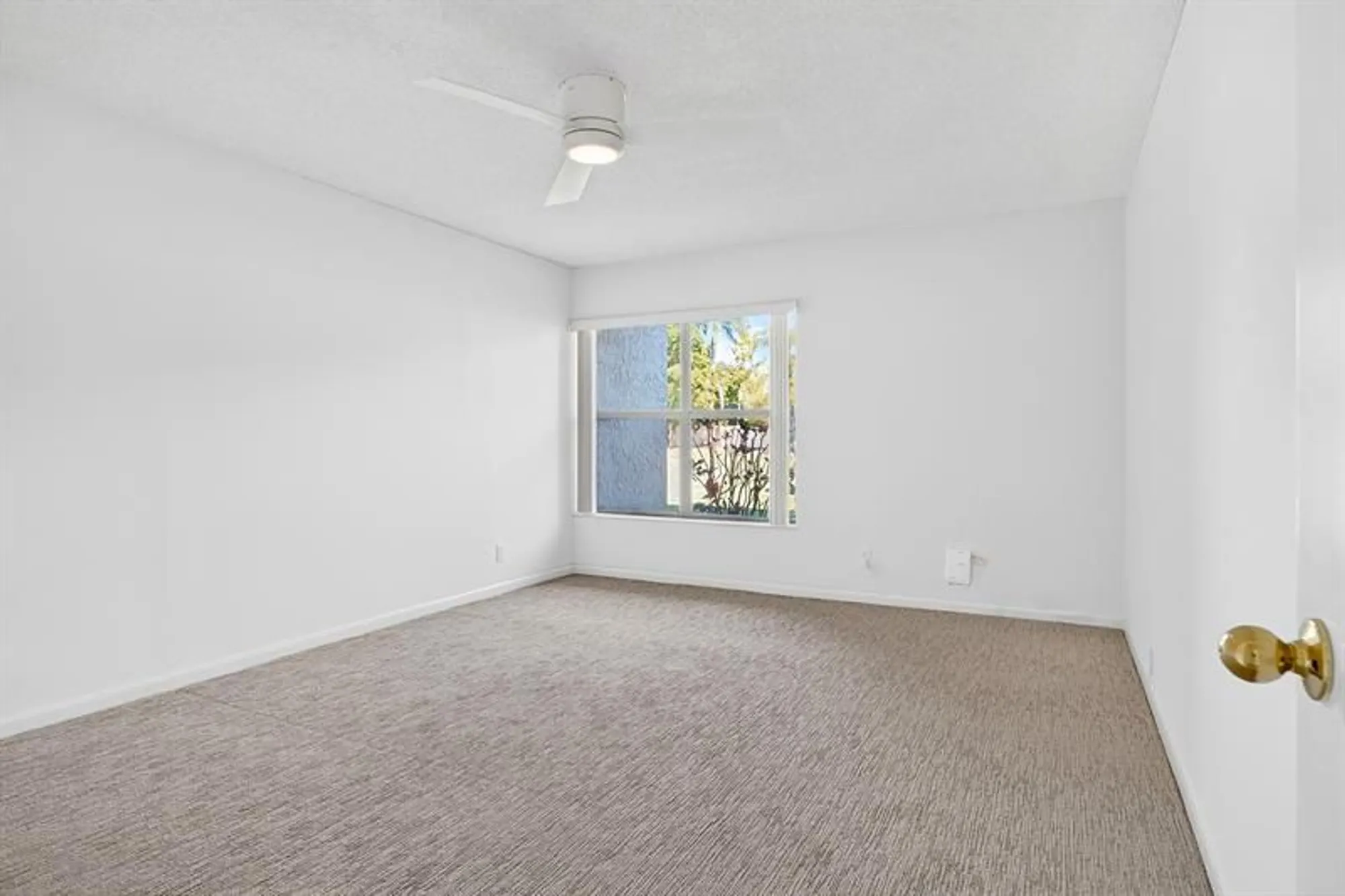 Property Slideshow image 12 of 38 | 5021 oak hill ln apt 115, Delray Beach, FL, 33484