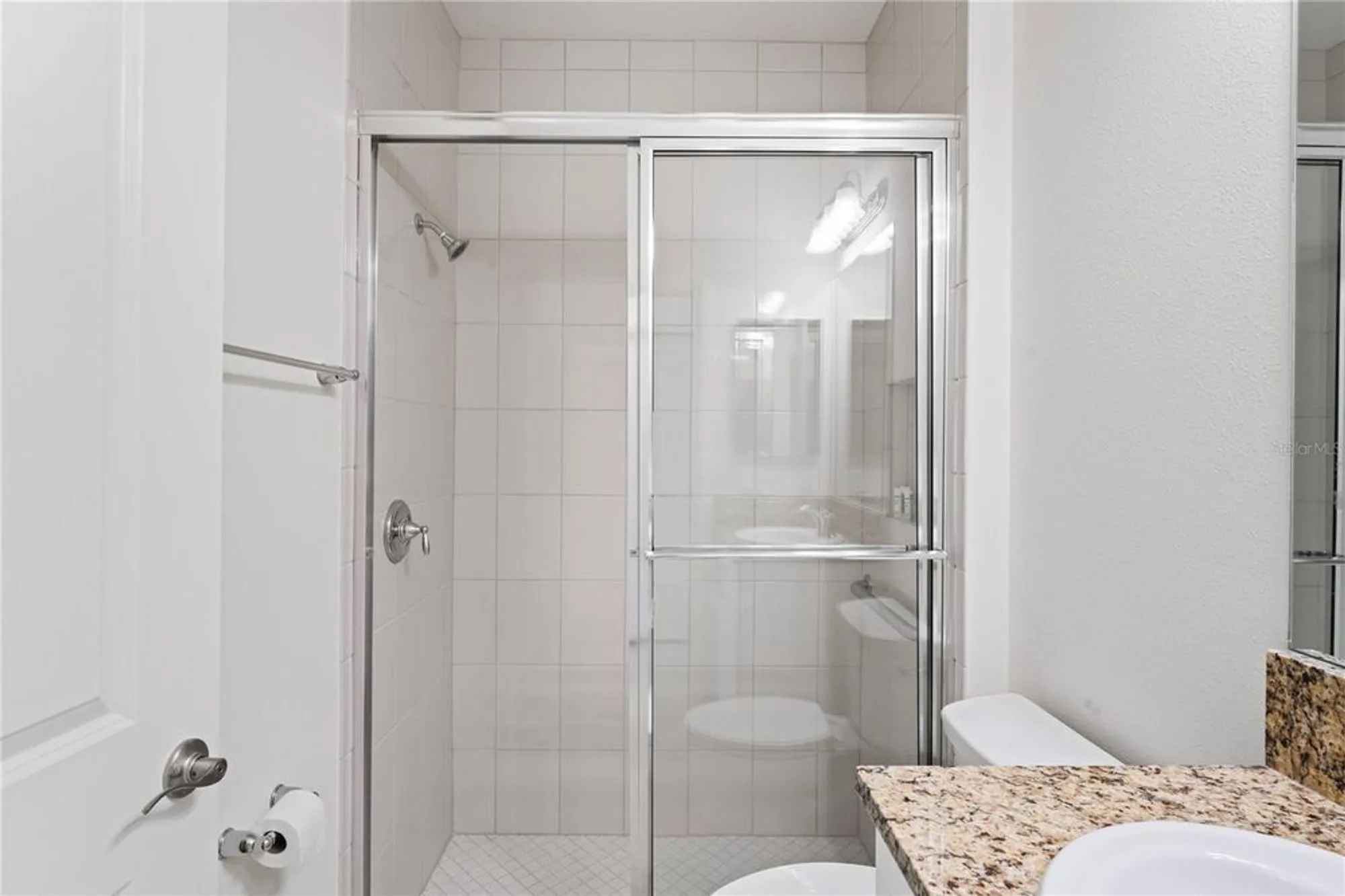 Property Slideshow image 34 of 61 | 4906 avila lakes dr, Wimauma, FL, 33598