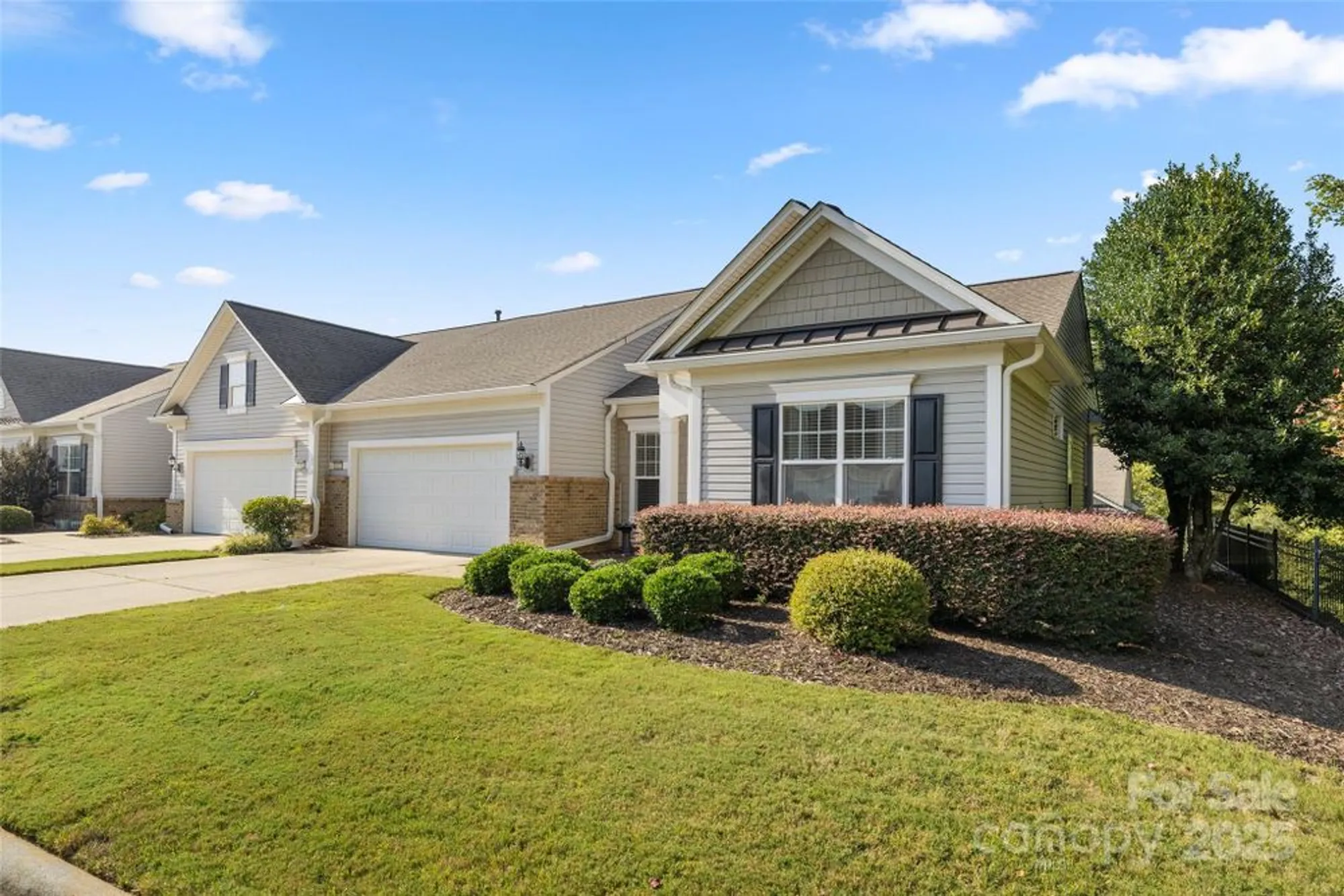 Property Slideshow image 1 of 39 | 33129 tanager ct, Indian Land, SC, 29707