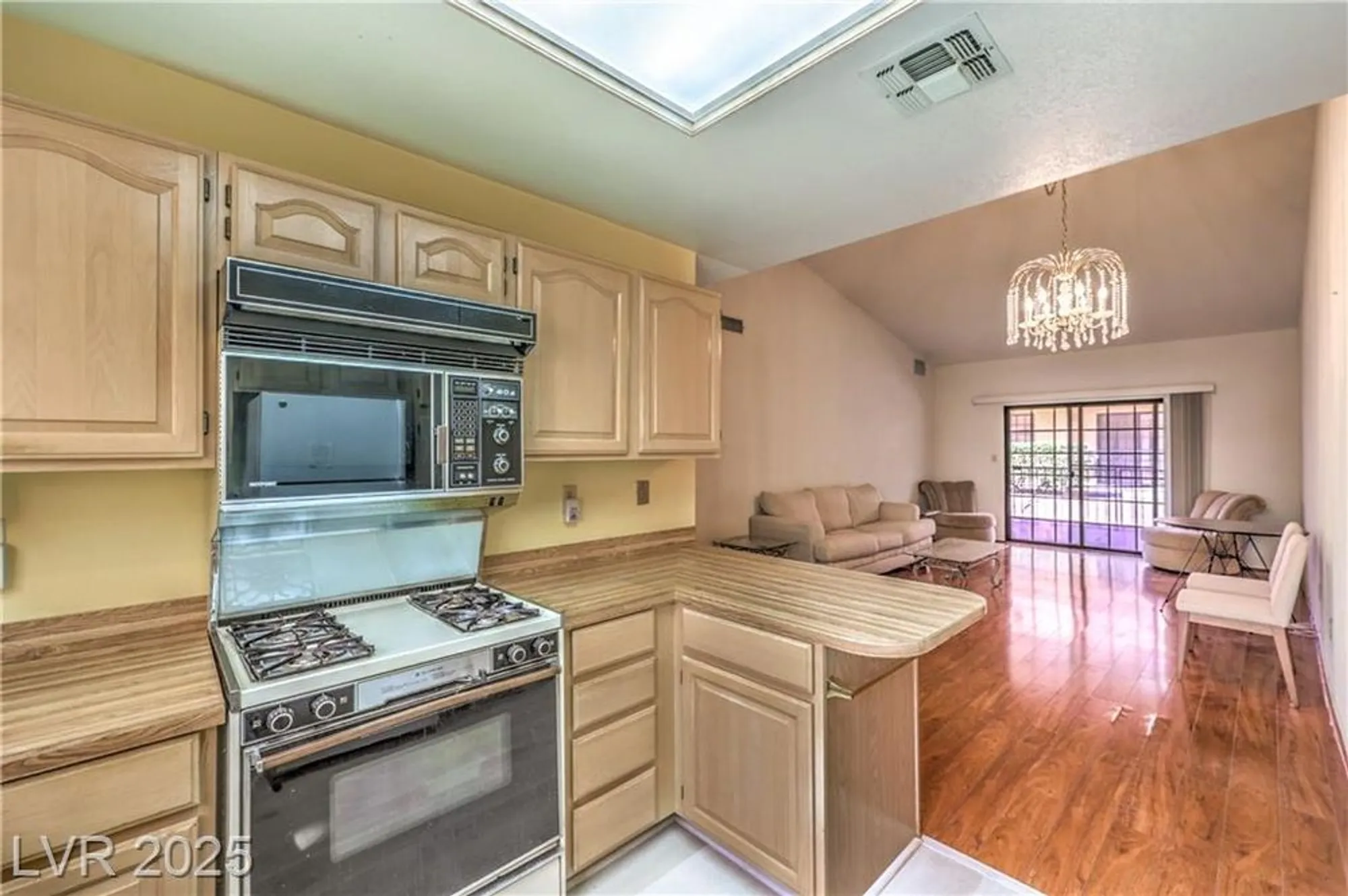 Property Slideshow image 7 of 26 | 2851 s valley view blvd unit 1075, Las Vegas, NV, 89102