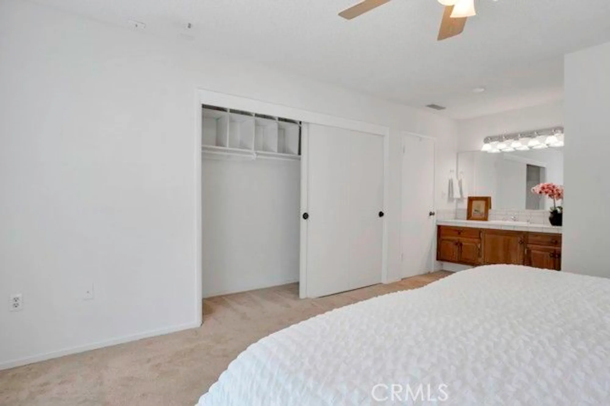 Property Slideshow image 14 of 27 | 26822 avenue of the oaks, Newhall, CA, 91321