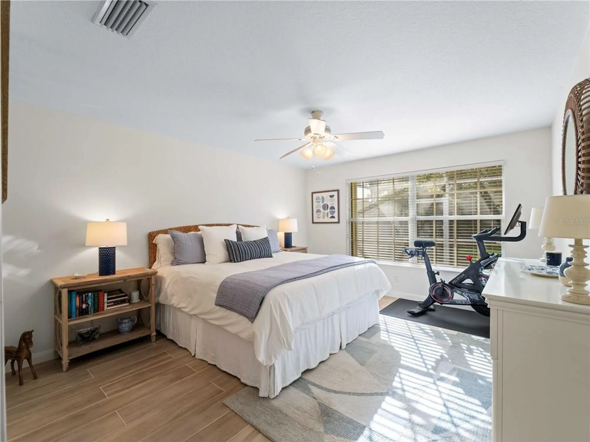 Property Slideshow image 18 of 62 | 7641 quinto dr, Sarasota, FL, 34238