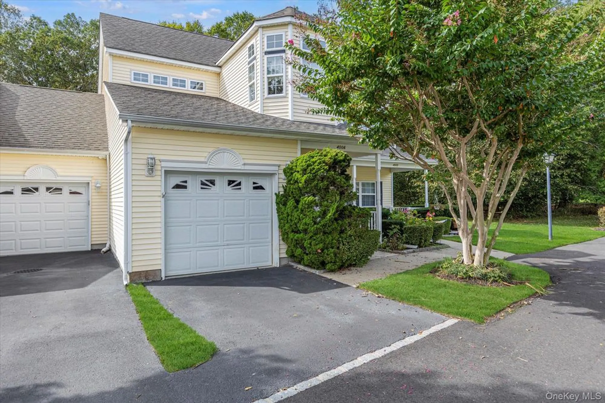 Property Slideshow image 20 of 23 | 4006 saint andrews ave, Riverhead, NY, 11901