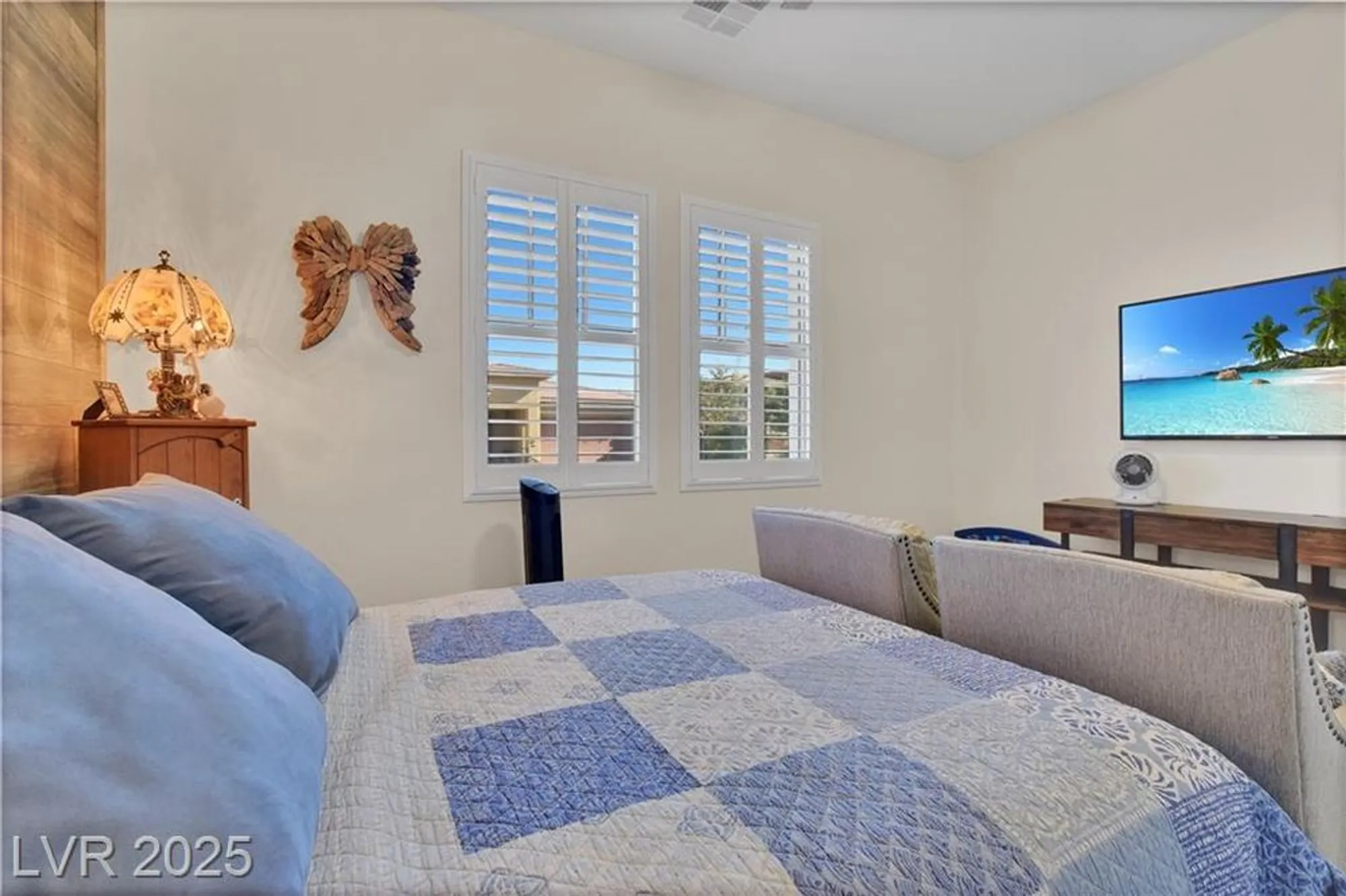 Property Slideshow image 13 of 30 | 677 look lively ct, Henderson, NV, 89011
