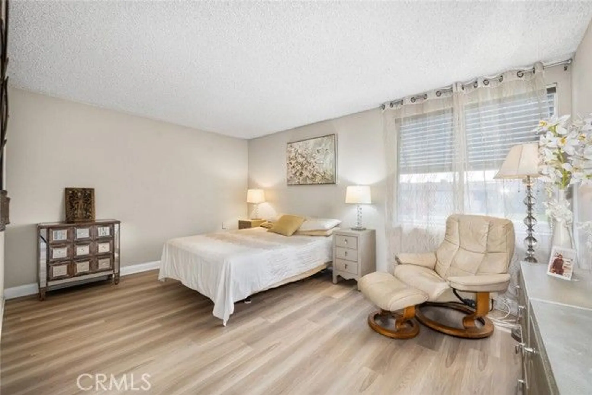 Property Slideshow image 31 of 42 | 13120 del monte dr apt 47g, Seal Beach, CA, 90740
