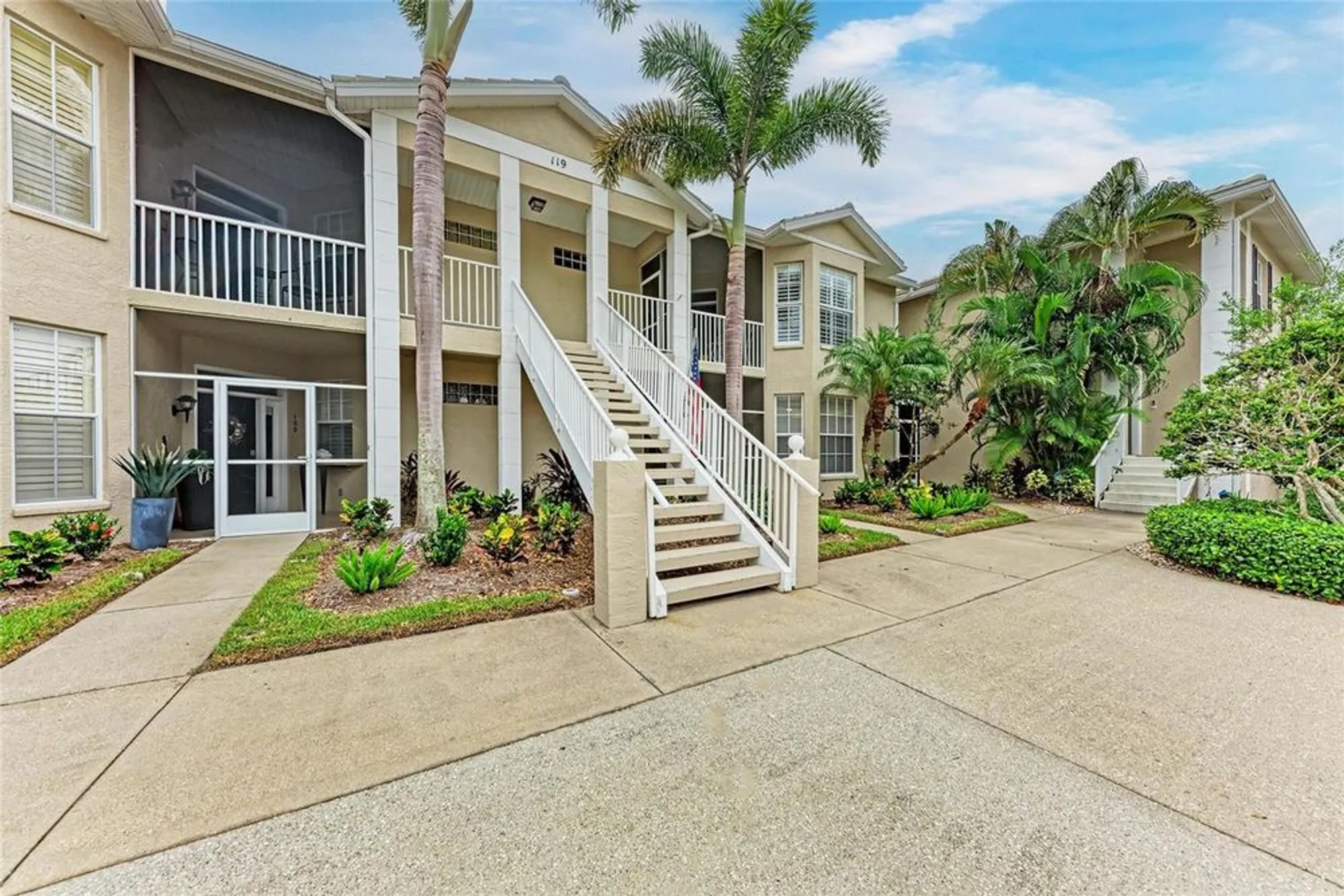 Property Slideshow image 39 of 43 | 119 woodbridge dr 103, Venice, FL, 34293