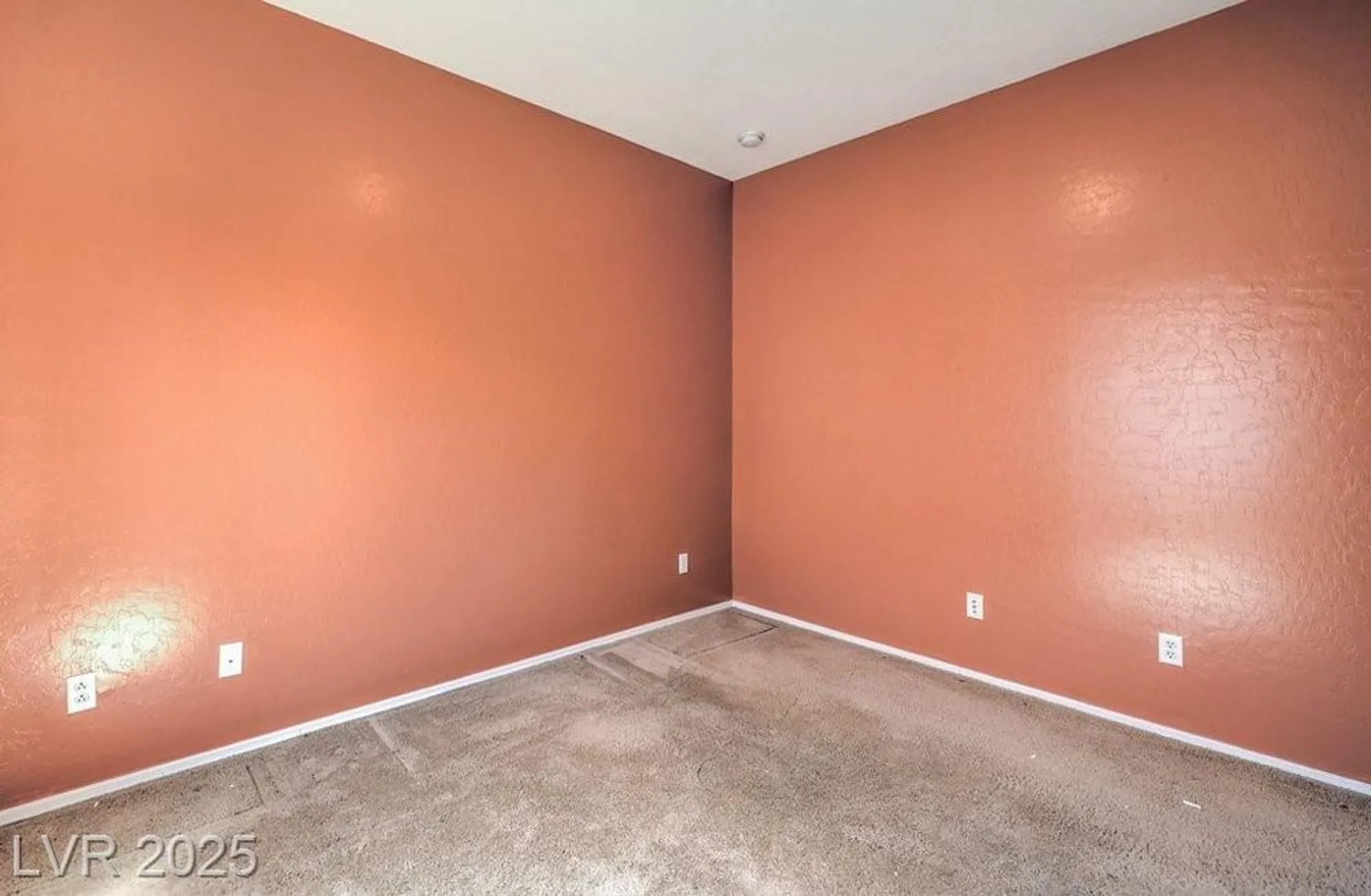 Property Slideshow image 25 of 36 | 5960 wheat penny ave, Las Vegas, NV, 89122