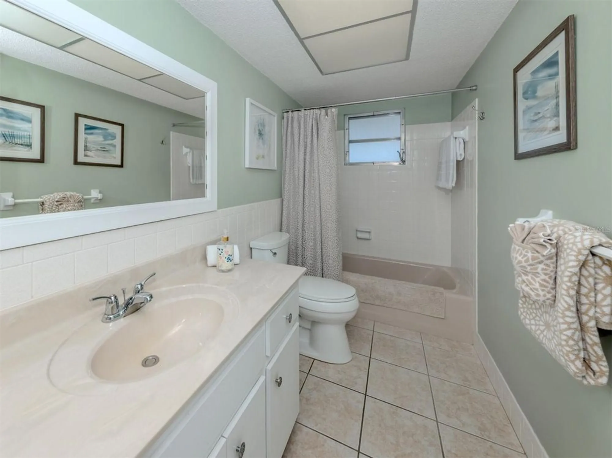 Property Slideshow image 13 of 48 | 168 the corso # 168, Venice, FL, 34285