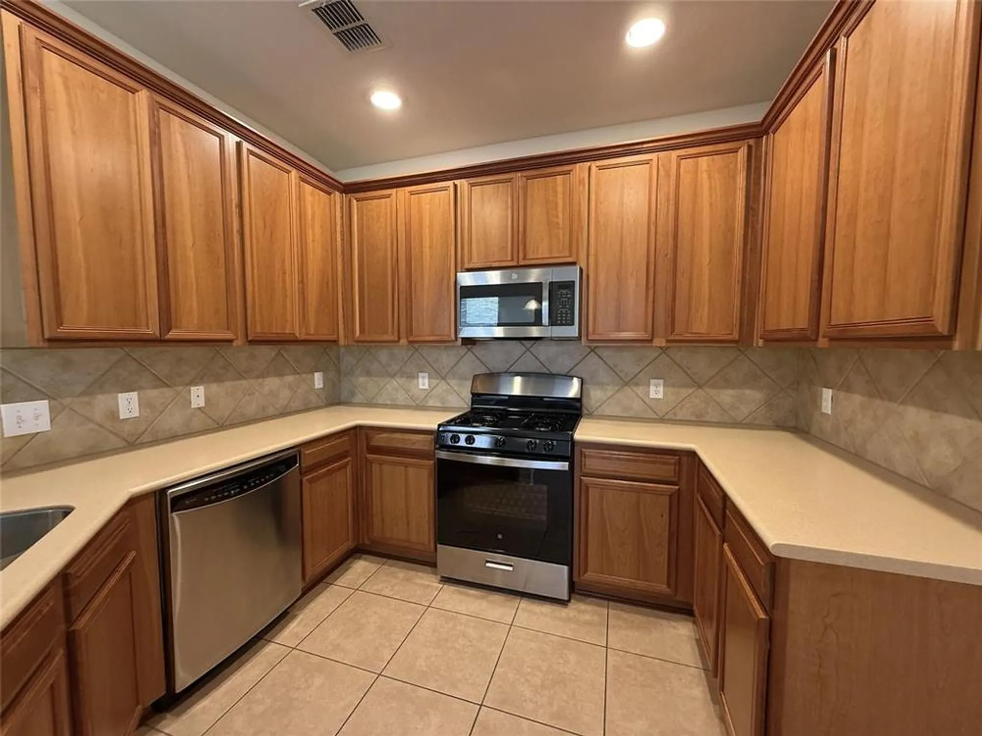 Property Slideshow image 6 of 24 | 559 rockledge ct, Frisco, TX, 75036