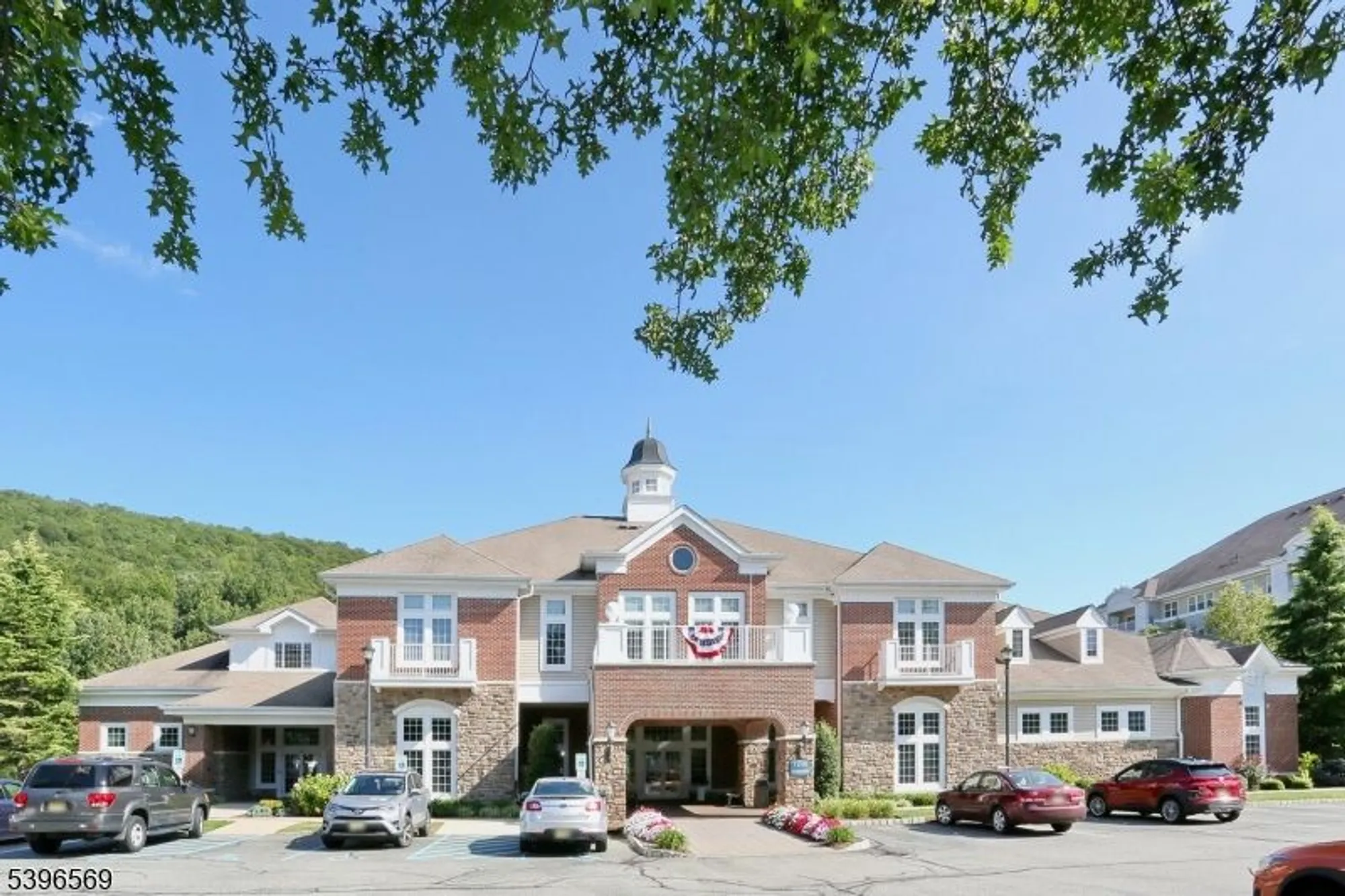 Property Slideshow image 29 of 45 | 10203 warrens way # 203, Wanaque, NJ, 07465