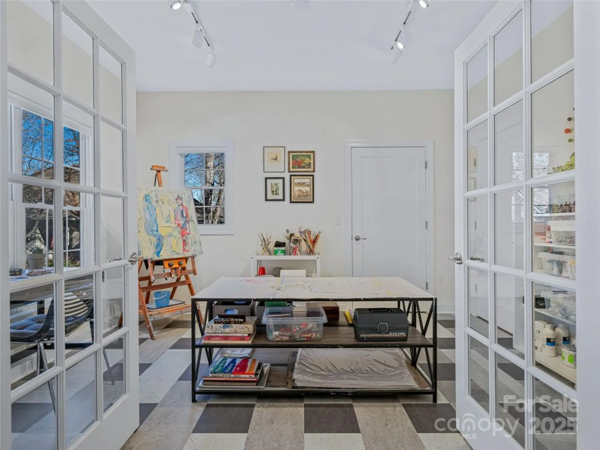 Property Slideshow image 17 of 32 | 2508 carriage falls ct, Hendersonville, NC, 28791