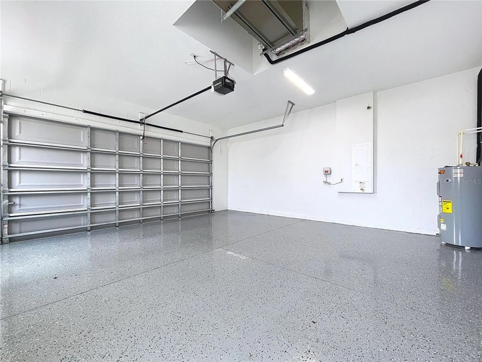 Property Slideshow image 24 of 92 | 9065 mississippi run, Weeki Wachee, FL, 34613