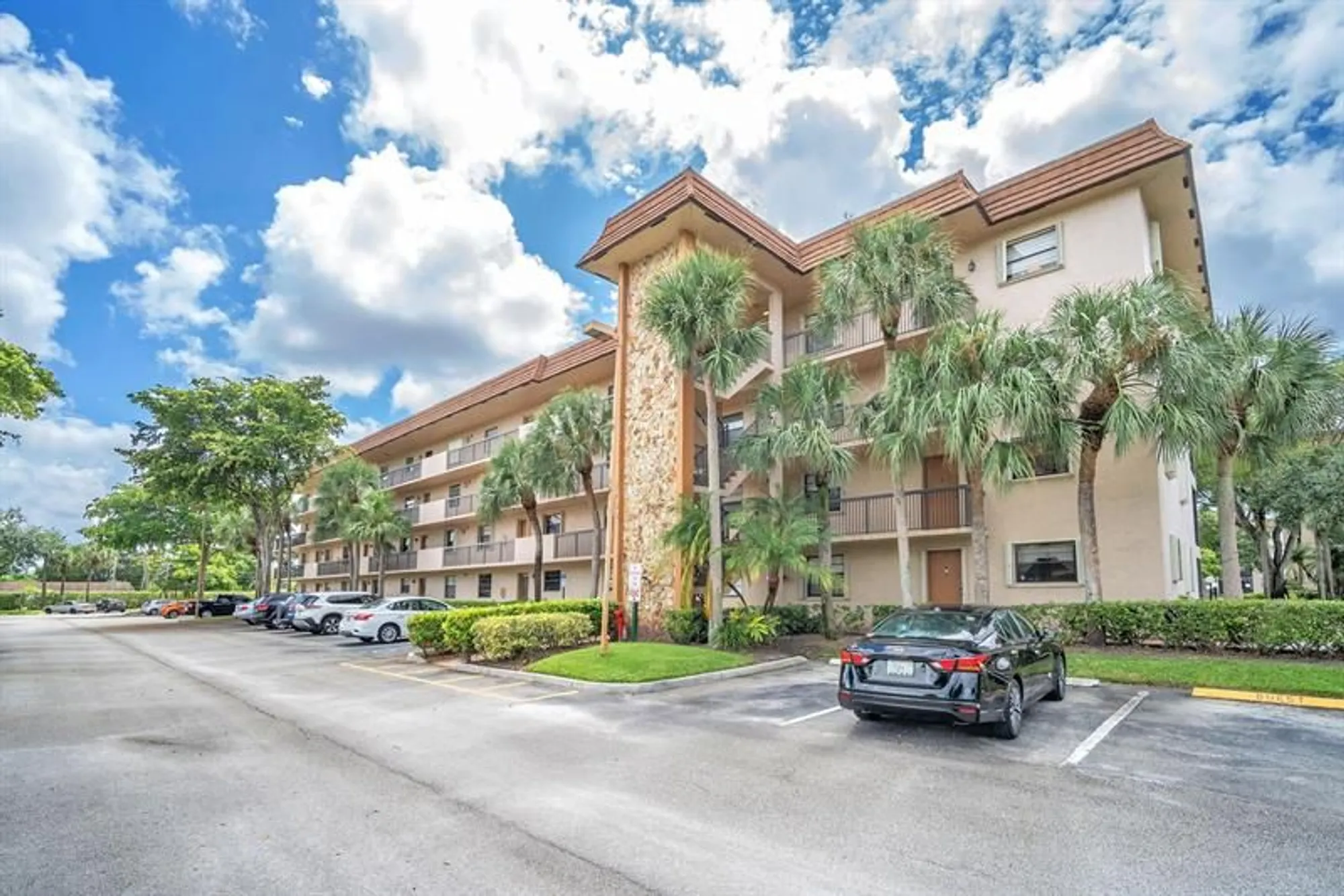 Property Slideshow image 24 of 26 | 4930 e sabal palm blvd 414, Tamarac, FL, 33319