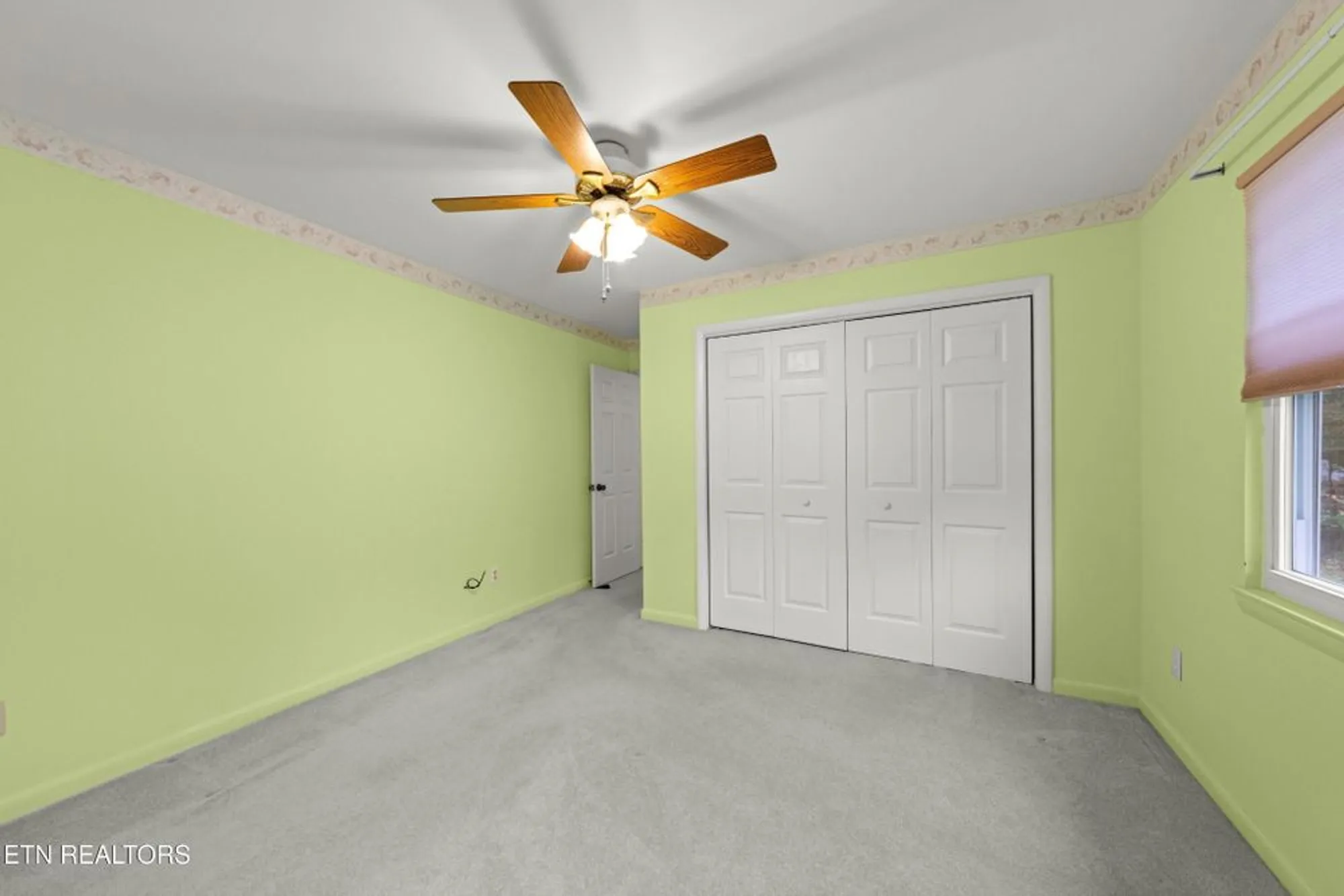 Property Slideshow image 15 of 29 | 238 lakeview dr, Crossville, TN, 38558