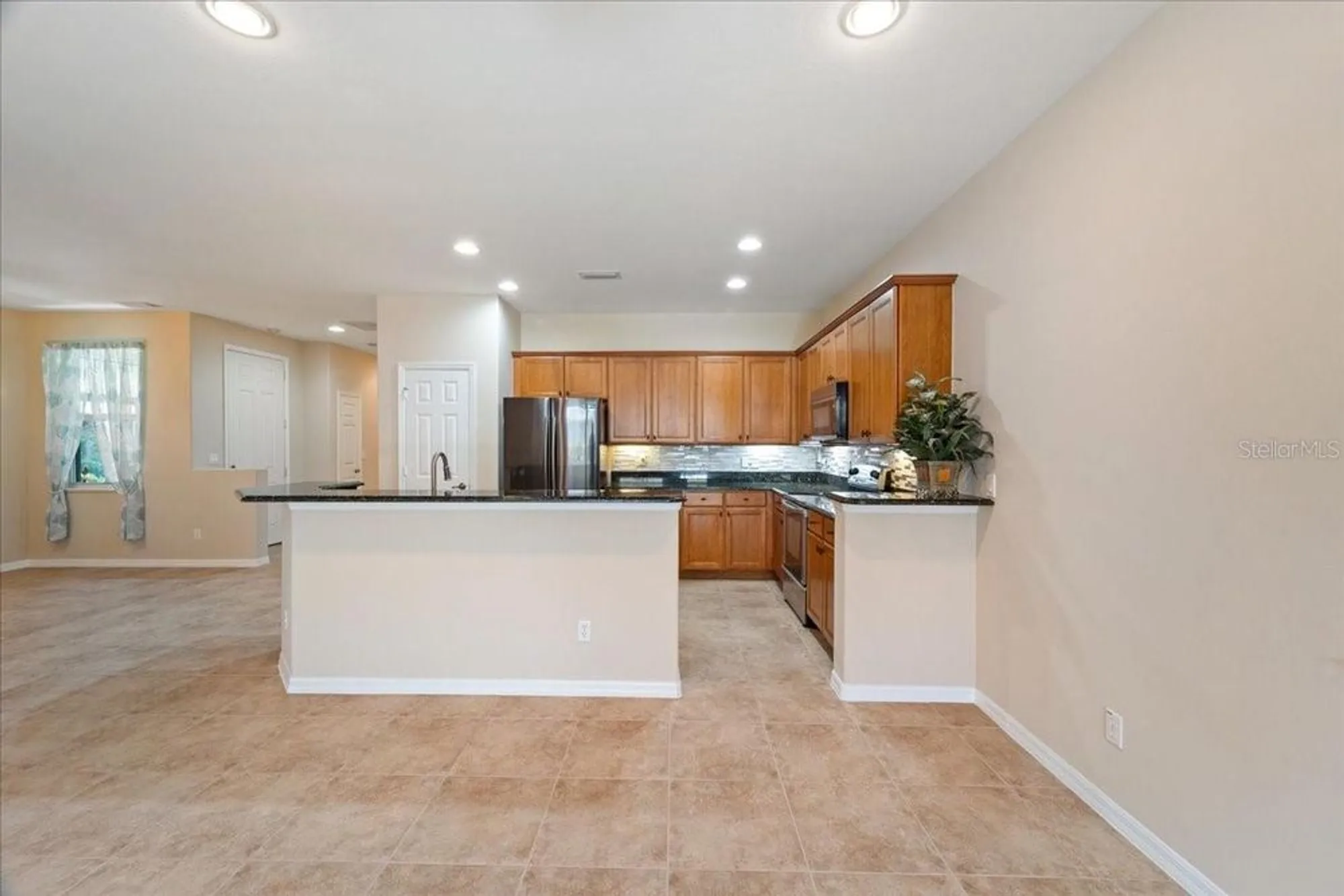 Property Slideshow image 11 of 39 | 10662 camarelle cir, Fort Myers, FL, 33913