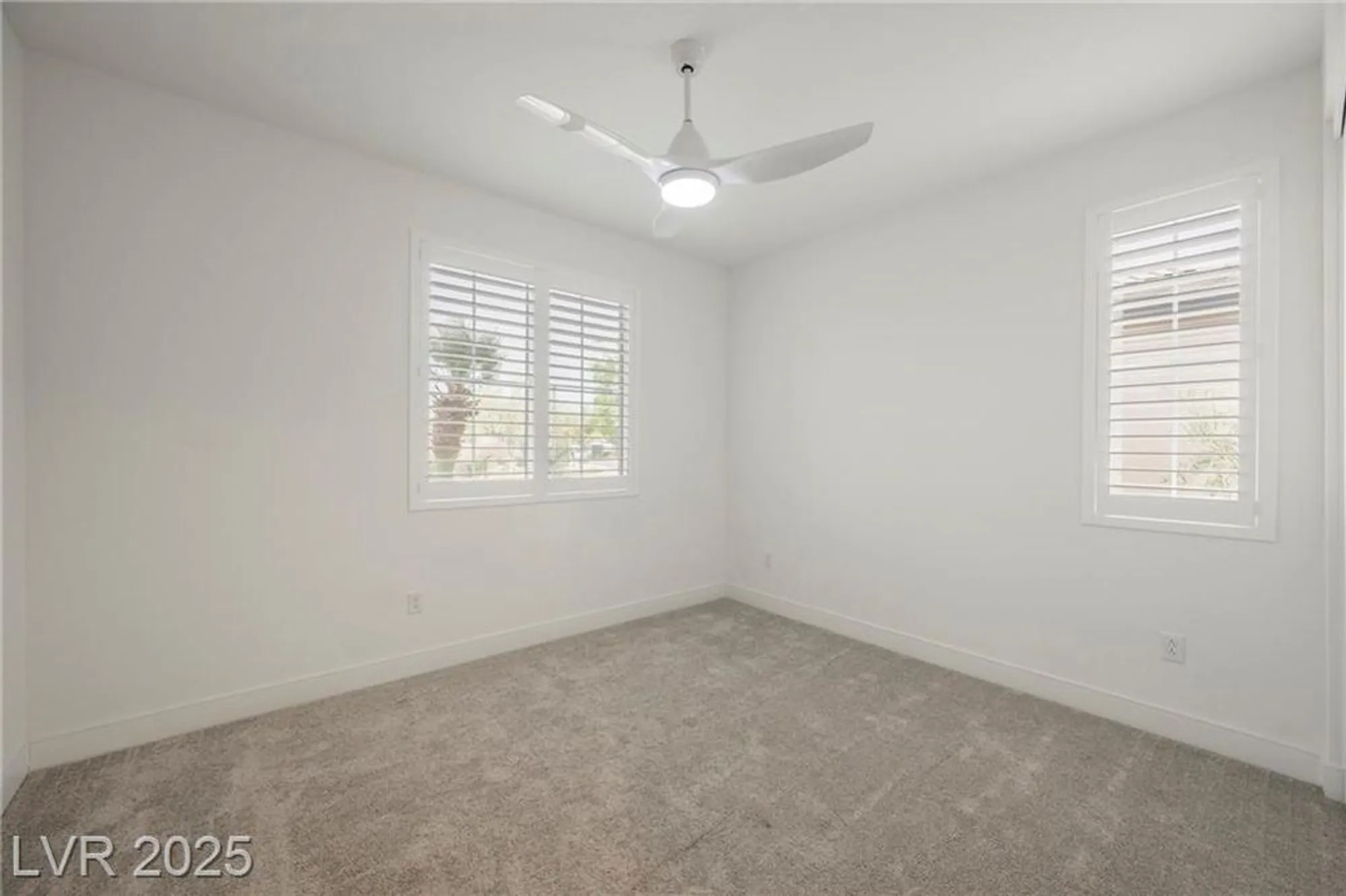 Property Slideshow image 7 of 24 | 19 desert ivy ln, Henderson, NV, 89011