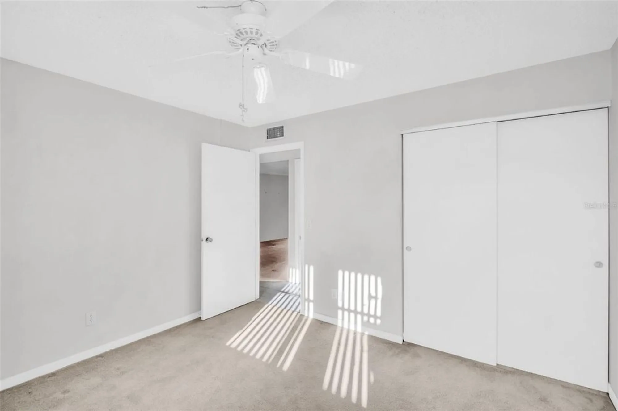 Property Slideshow image 18 of 37 | 11945 143rd st 7121, Largo, FL, 33774